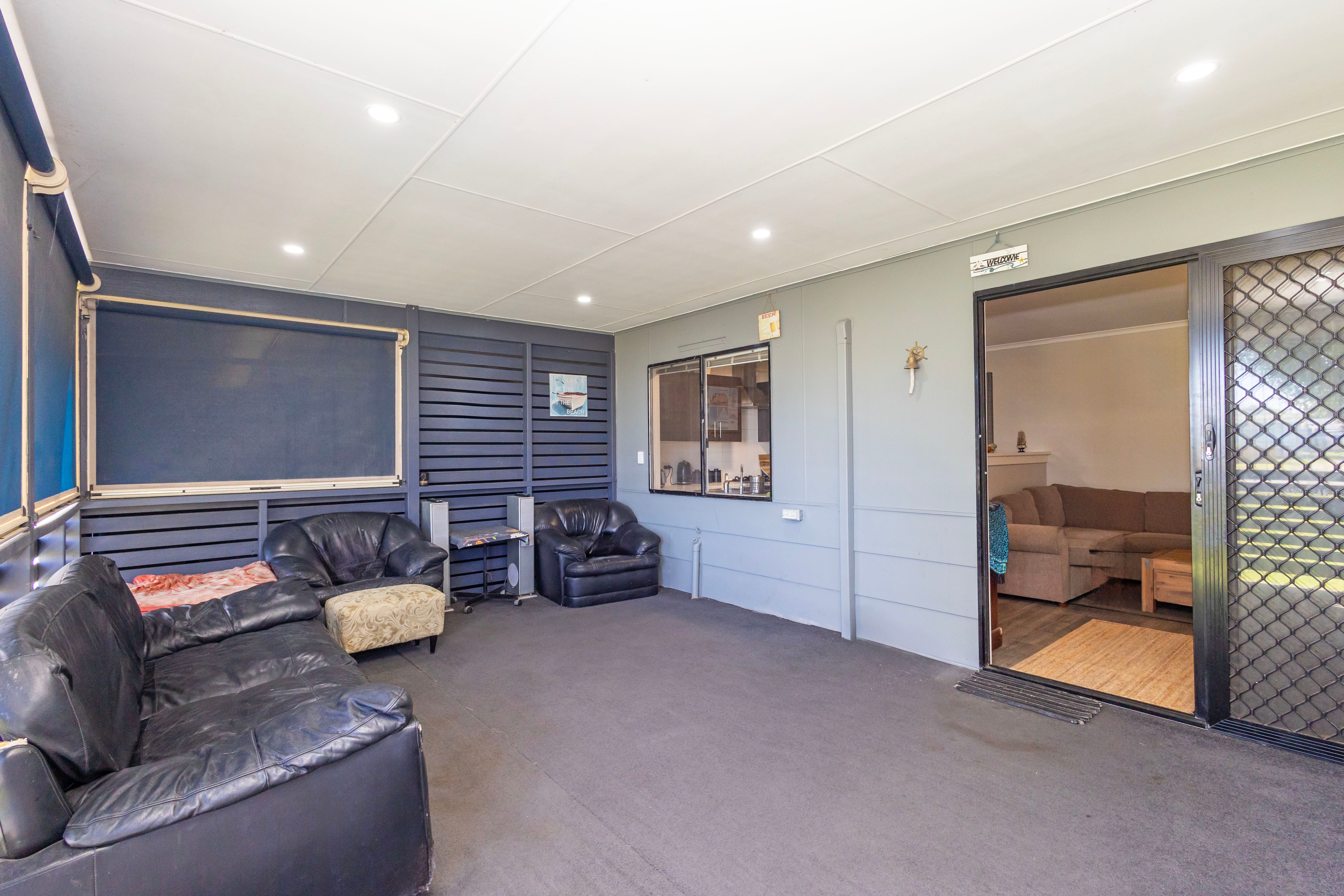 69 Seville Street — photo 10 of 28