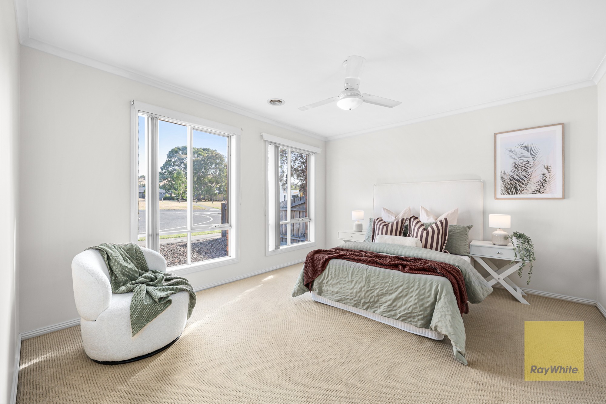 248 The Lakes Boulevard, South Morang, VIC 3752