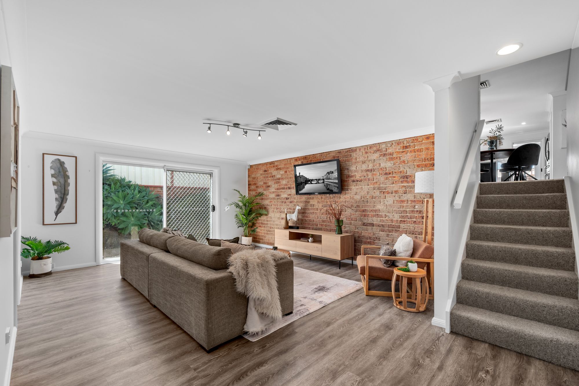 2 Neilson Close, Glenmore Park, NSW