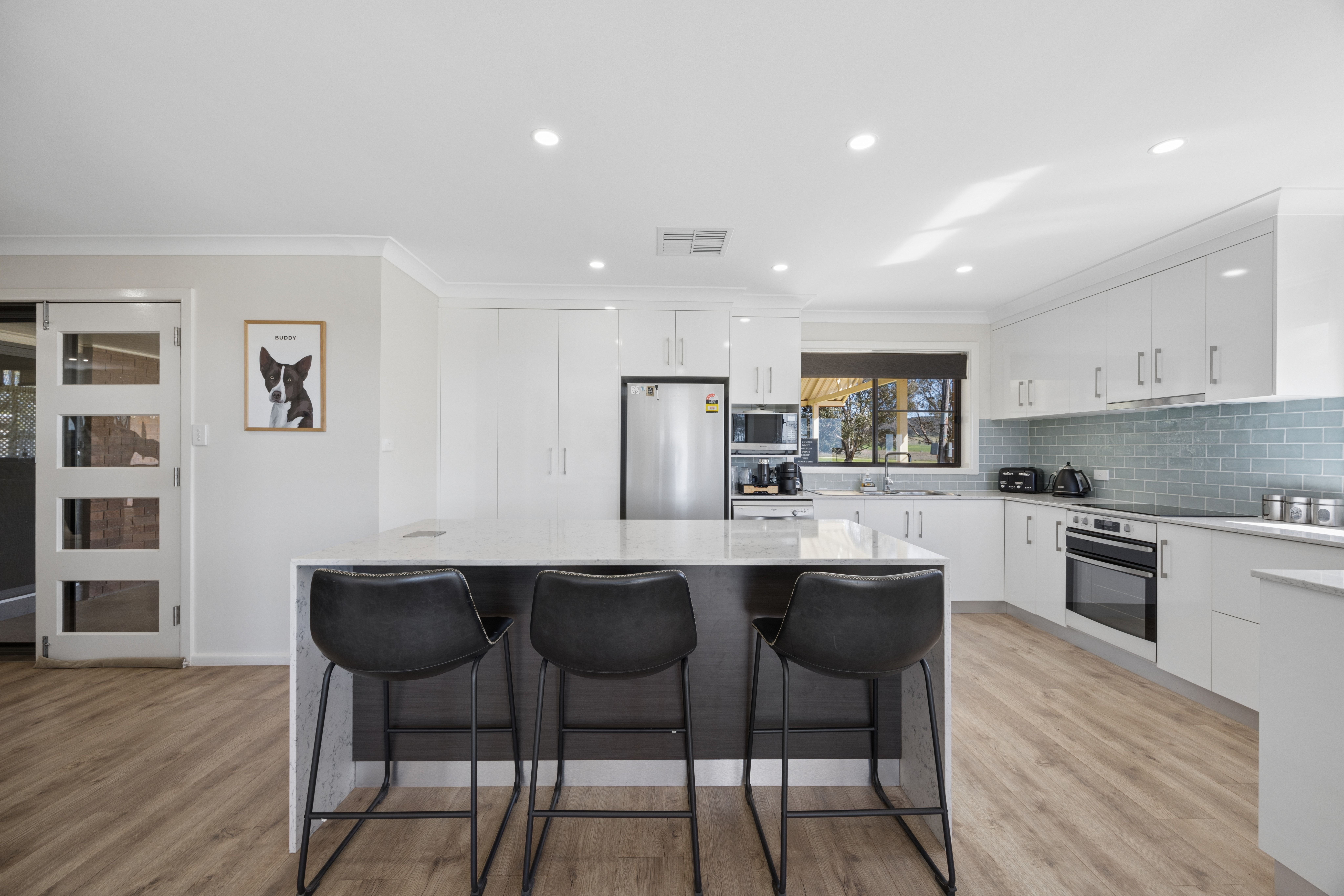 3280 Murringo Road — photo 4 of 28