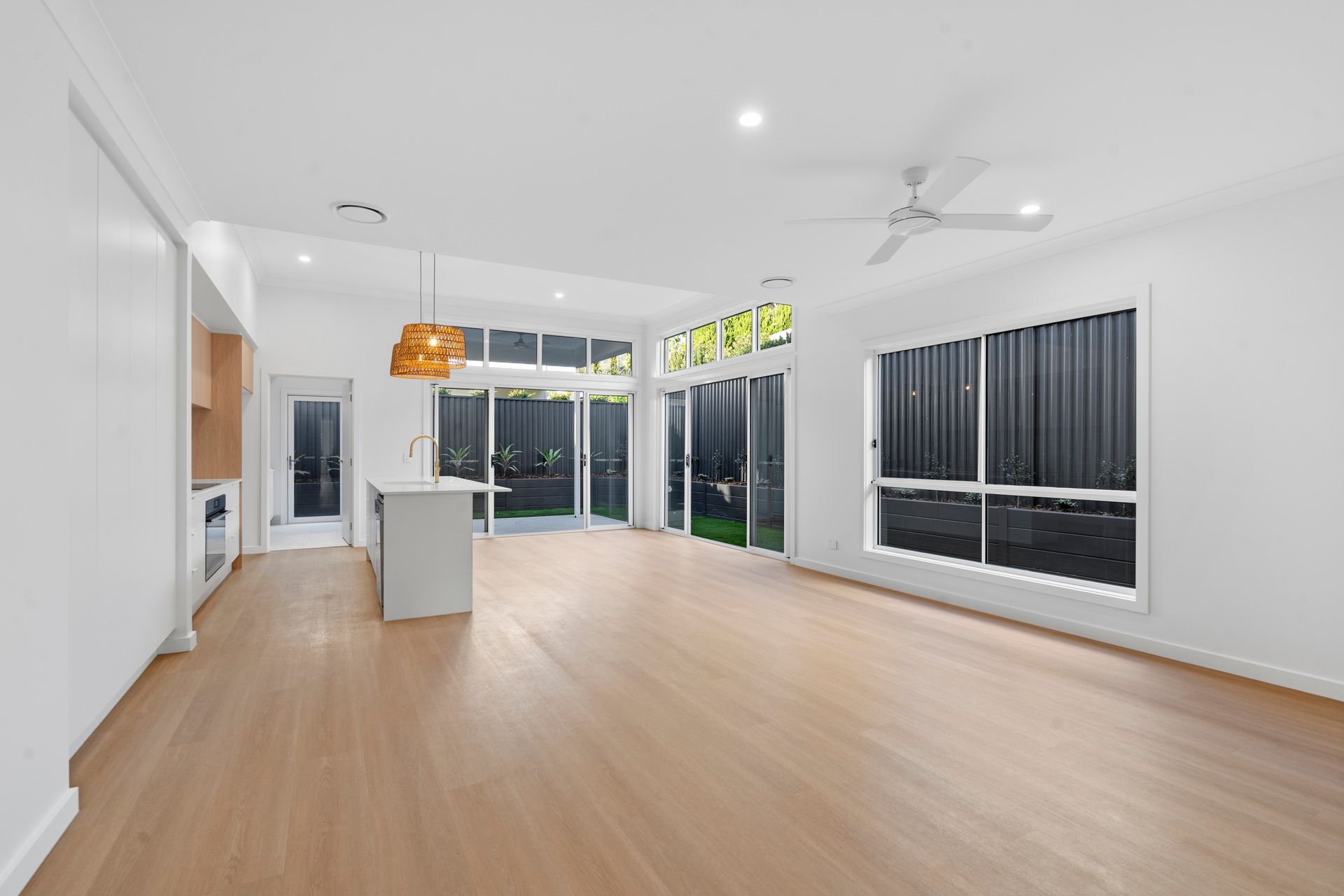 2/45 Ashbourne Terrace — photo 9 of 29