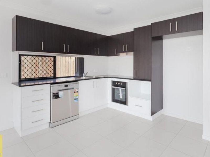 2/45 Pinelands Street, Loganlea, QLD 4131