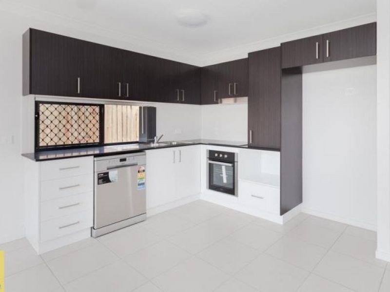 2/45 Pinelands Street, Loganlea, QLD 4131