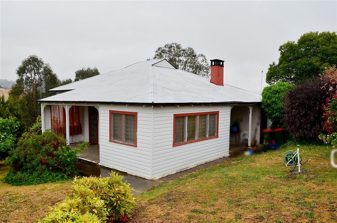 1/43 Victoria Hill Road, Adelong, NSW 2729