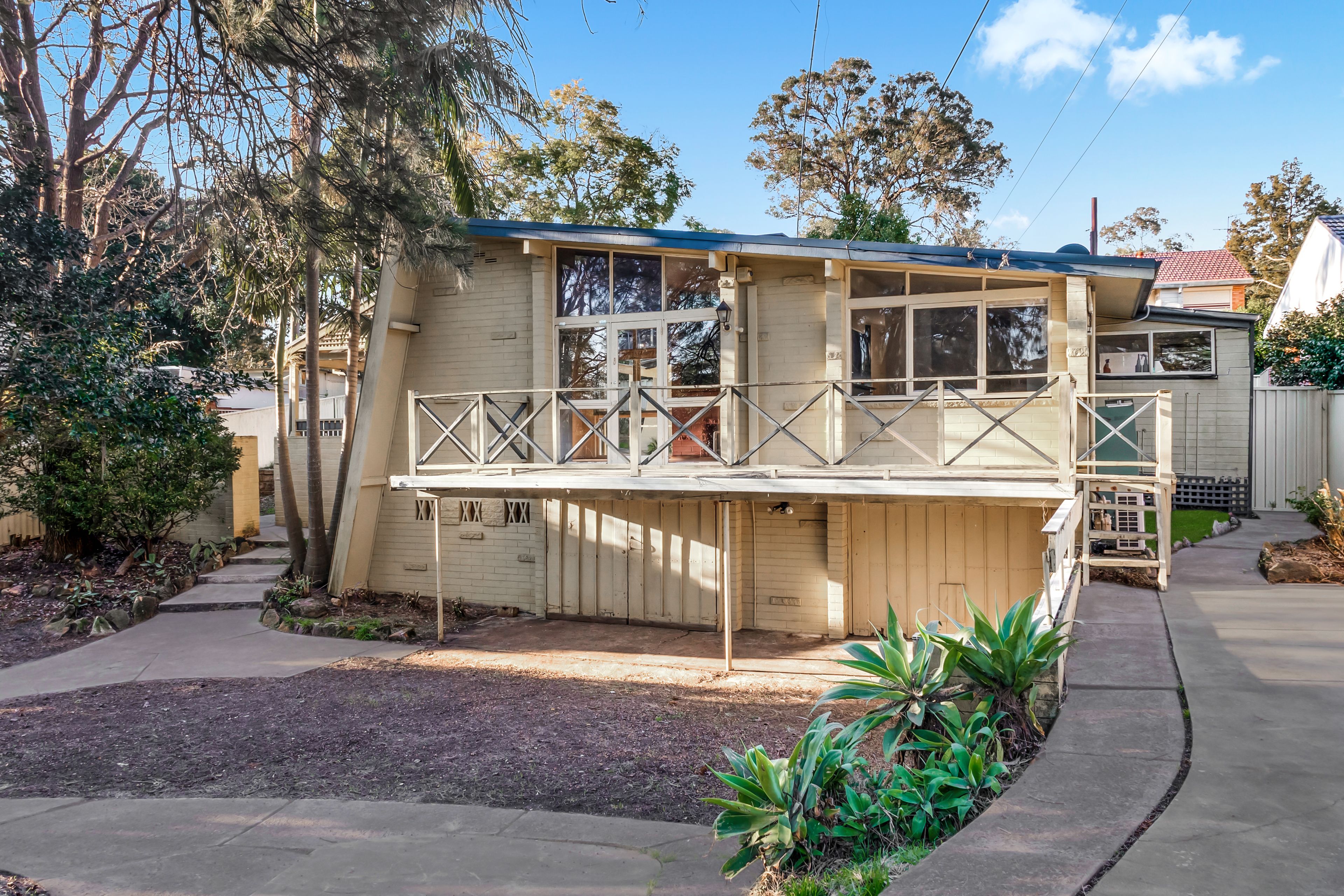 4 Dobson Crescent, Baulkham Hills NSW 2153