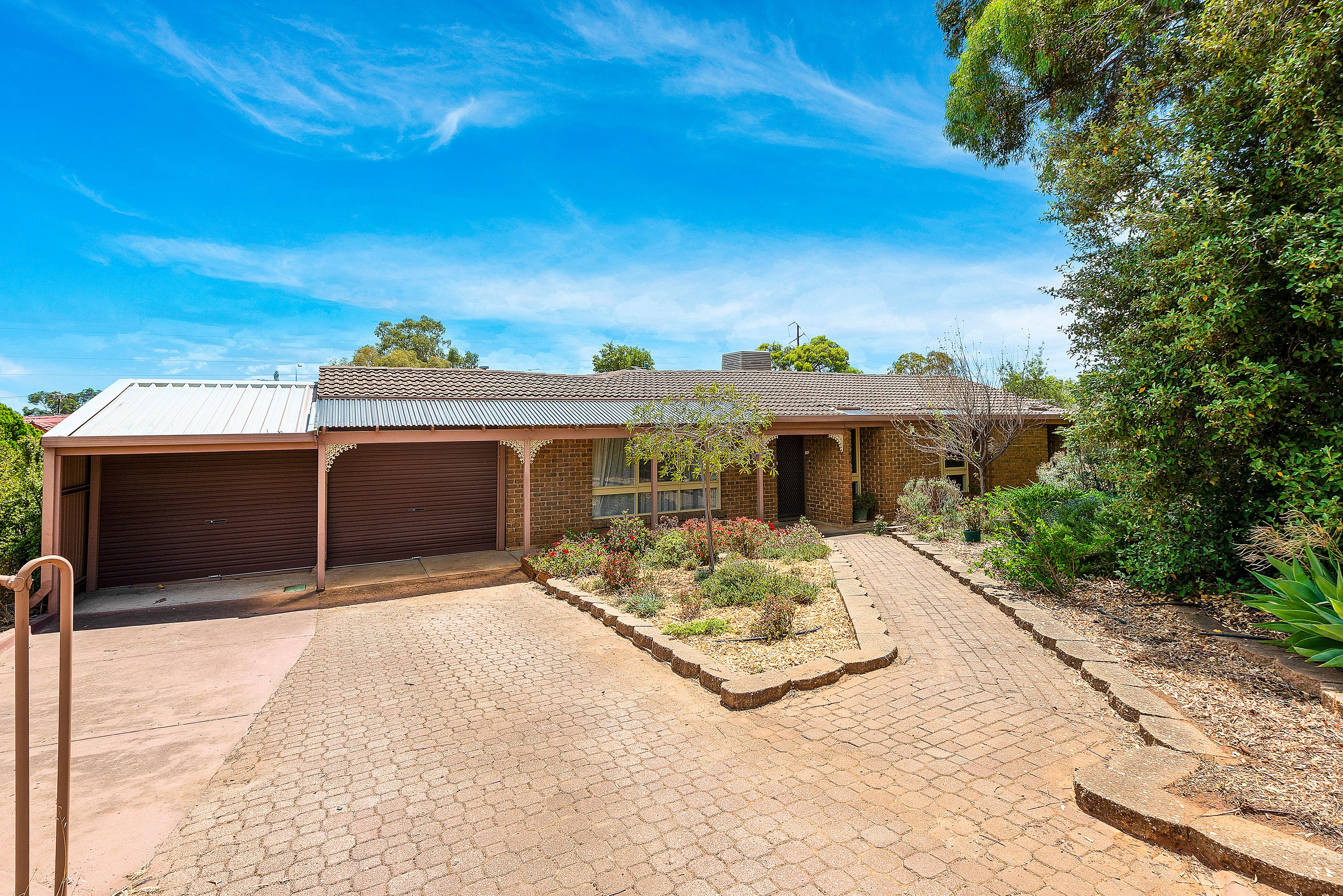1 Village Court, Gulfview Heights SA 5096