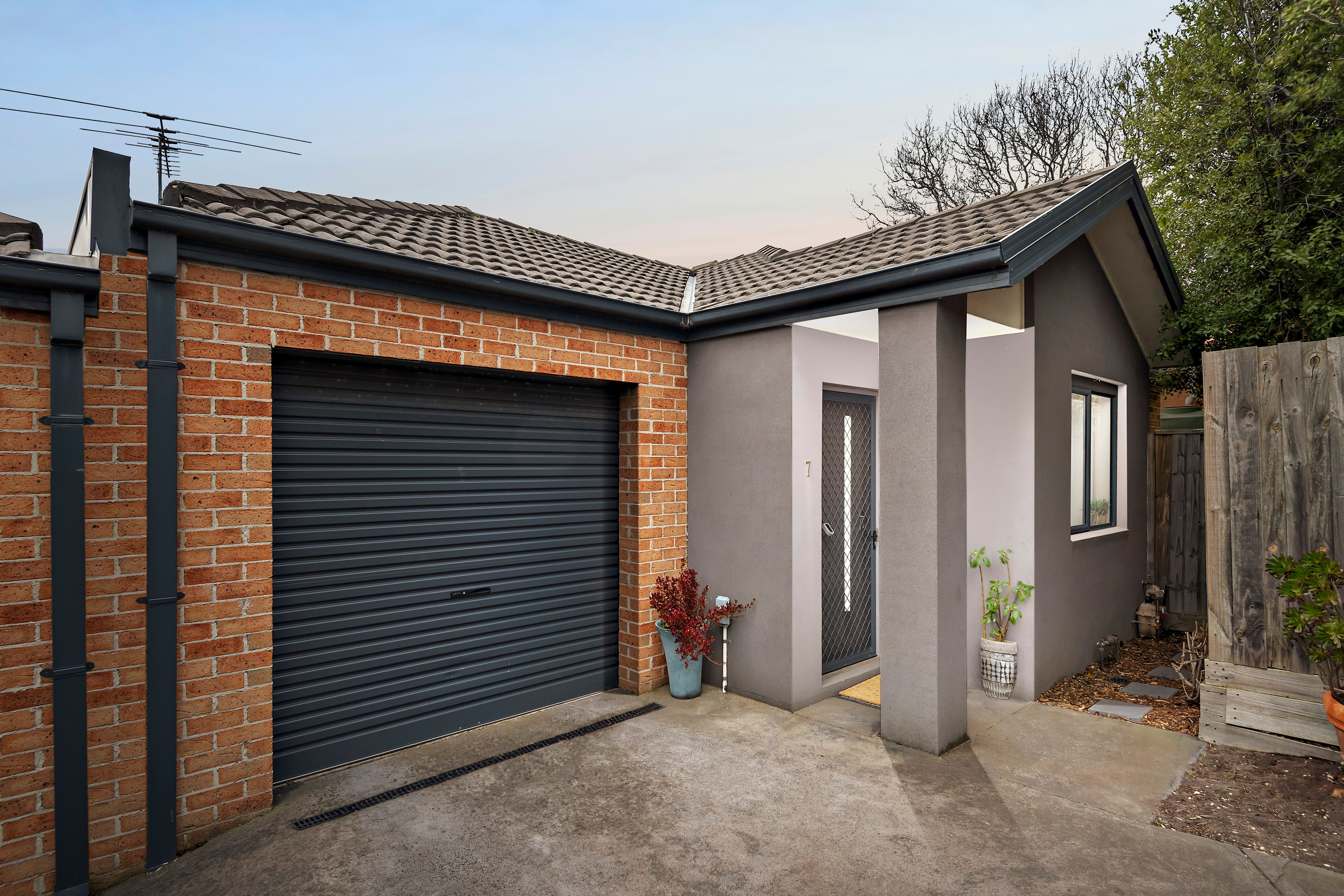 33 Deane Street, Frankston VIC 3199