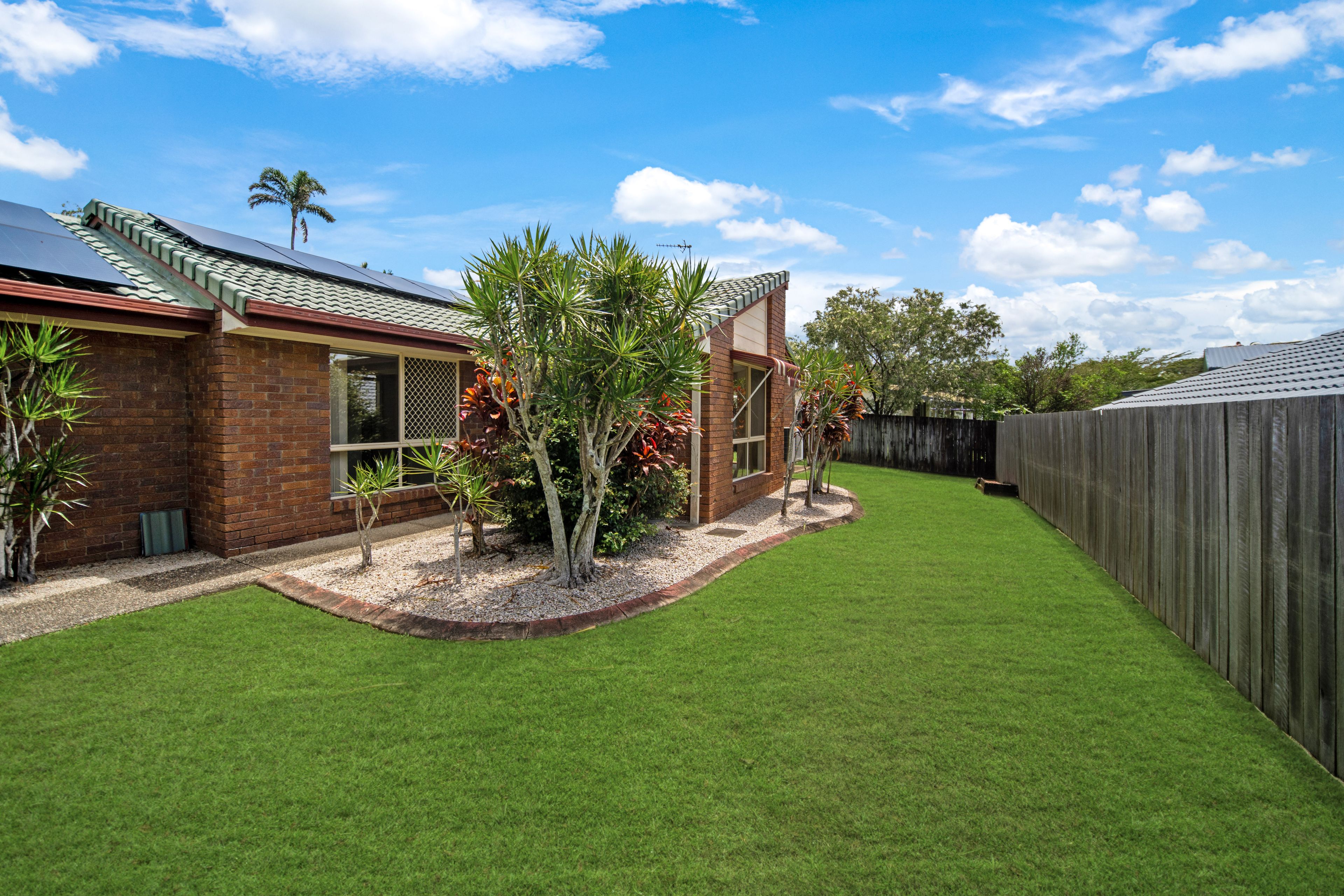7 Castle Green Court — photo 9 of 14