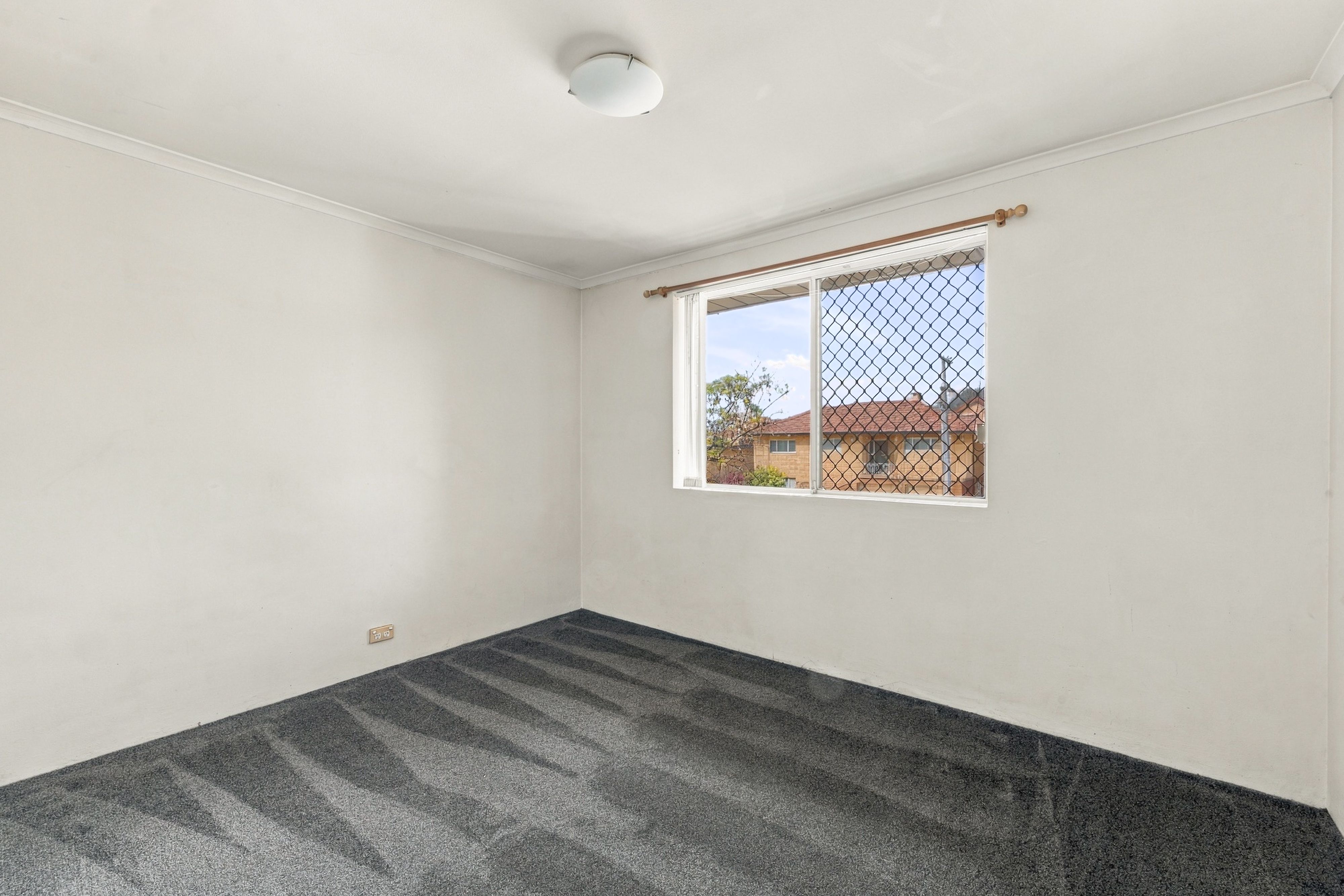 6/56 Crest Road — photo 4 of 10