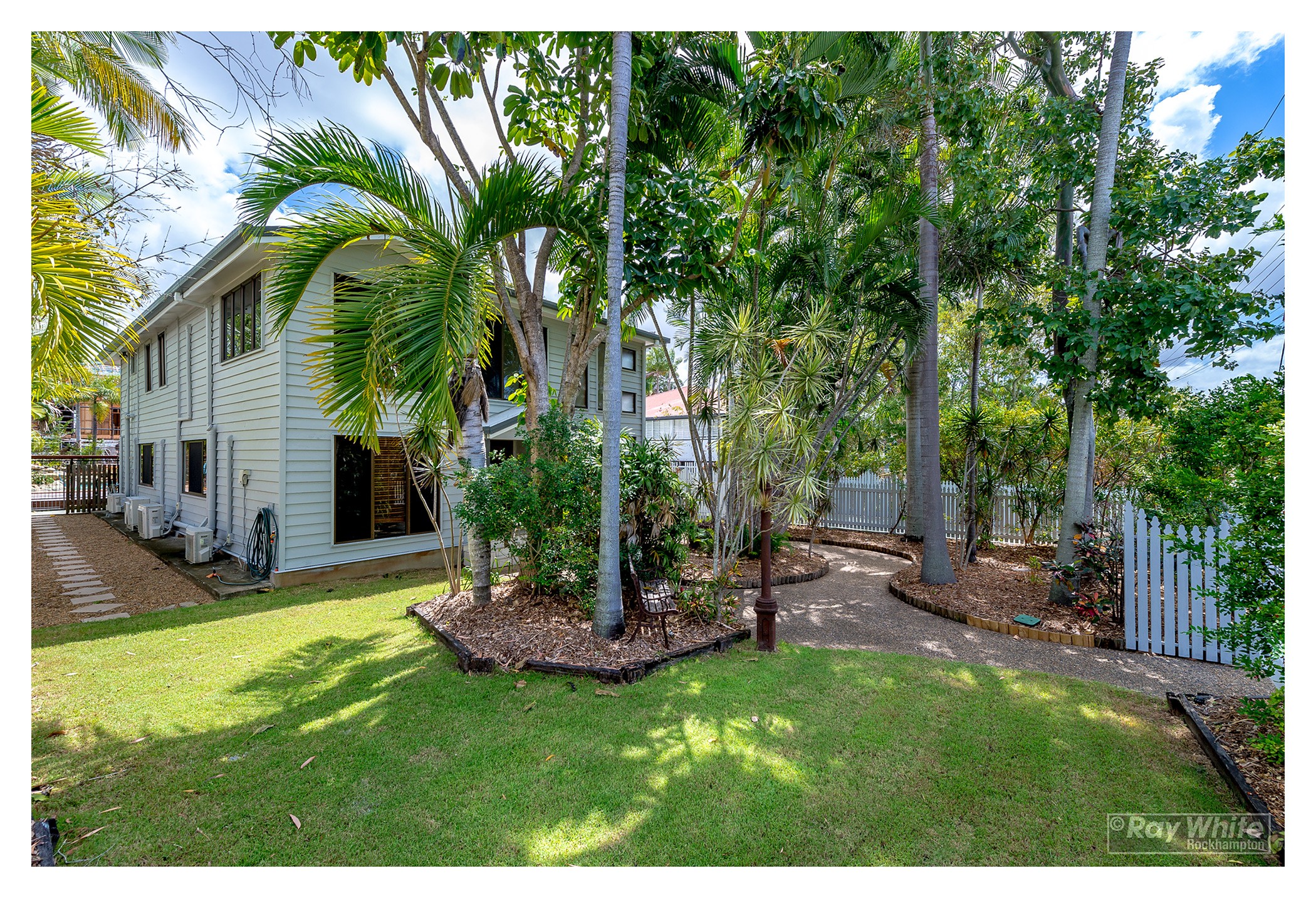 72 Davis Street, The Range, QLD 4700