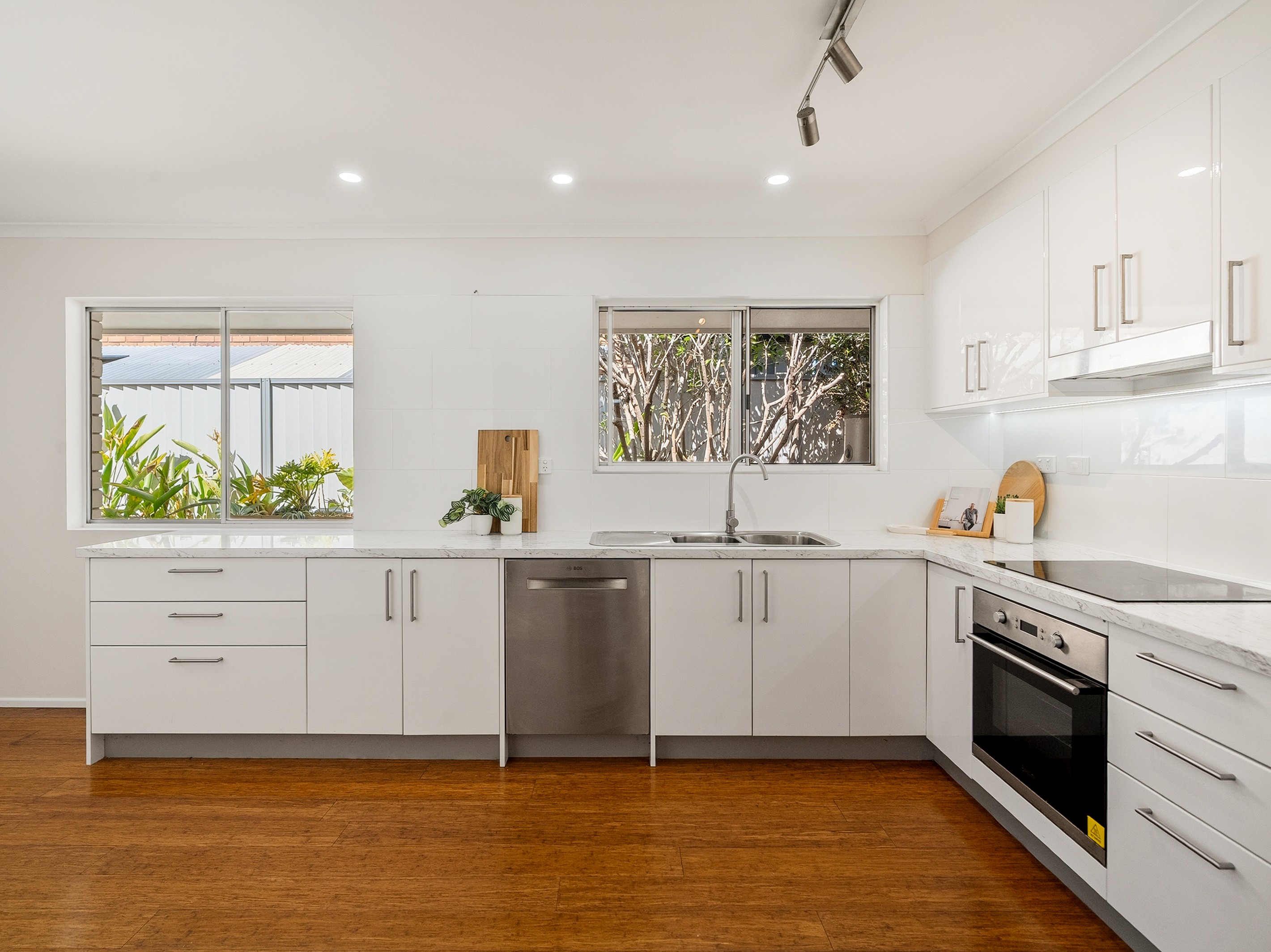 16 Moss Street, Kippa-Ring, QLD 4021