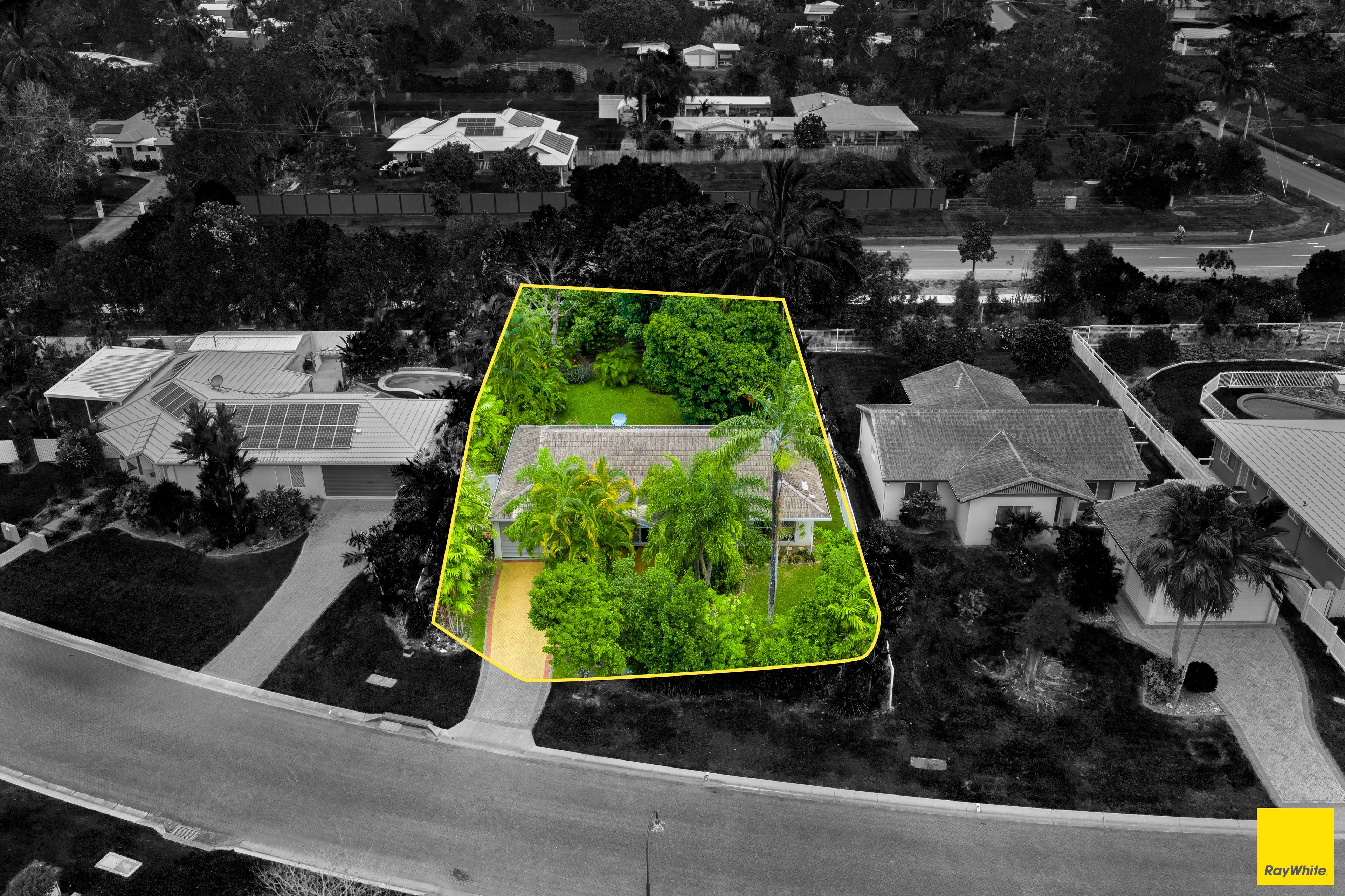 7 Green Avenue — photo 7 of 23
