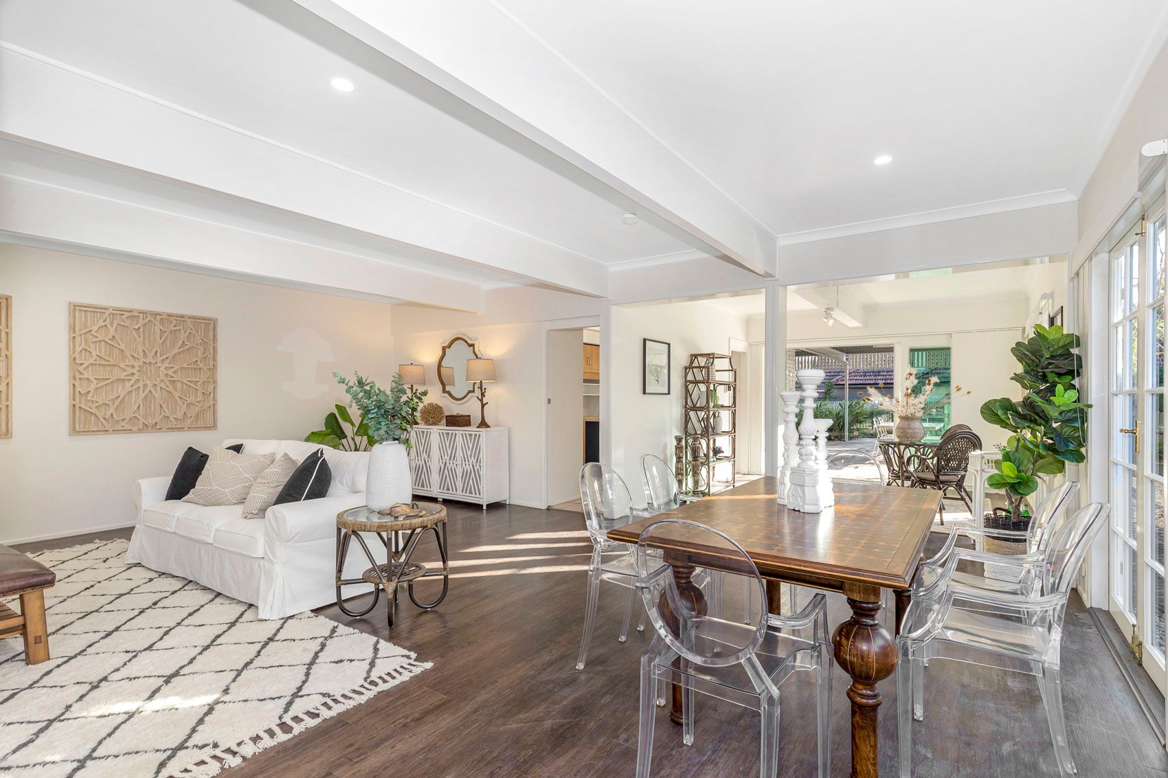 2 Rossmore Avenue, Coorparoo, QLD 4151