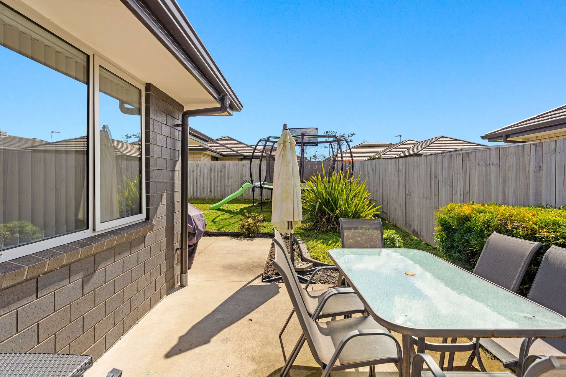 16 Tawhiti Road photo 8