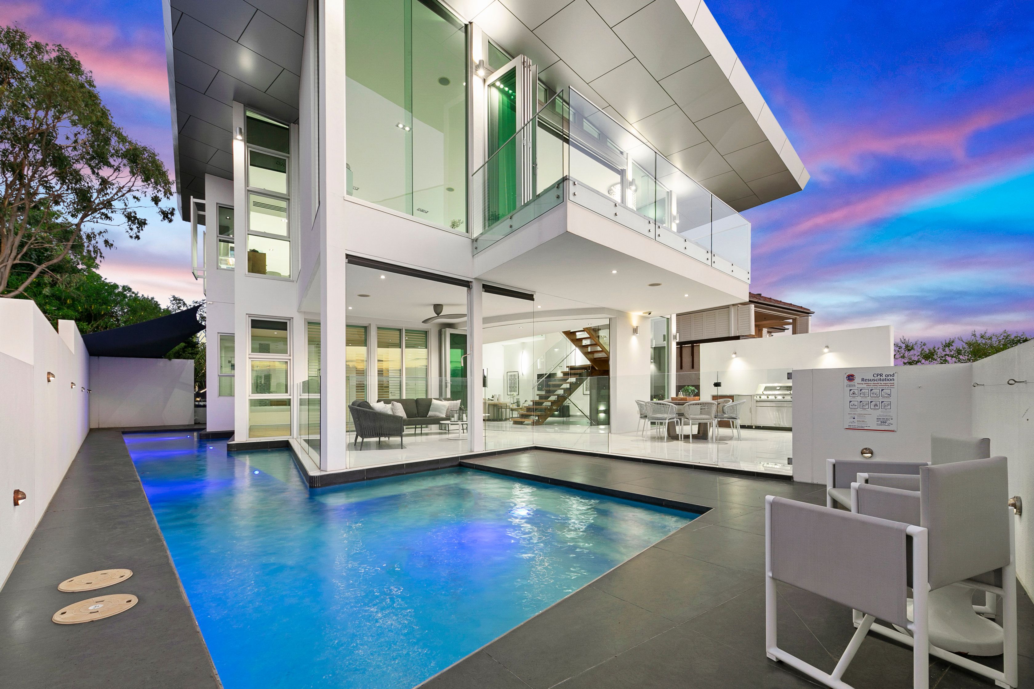 15 Wentworth Parade, Balmoral, QLD 4171