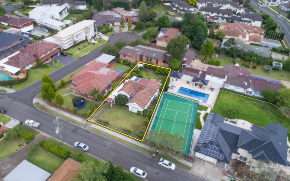 3 Ellis Street