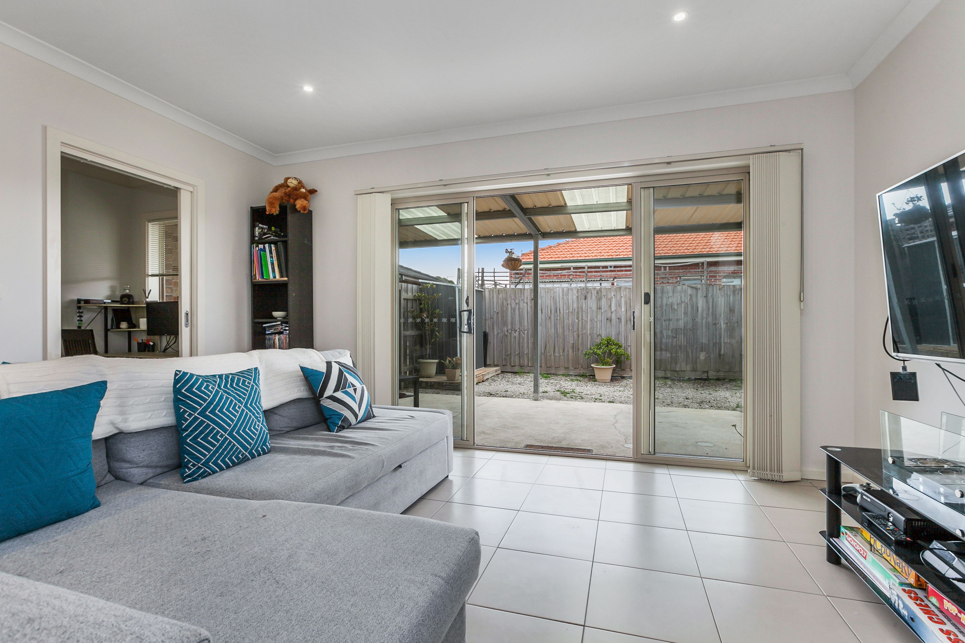 4/32 St Vigeons Road, Reservoir, VIC 3073