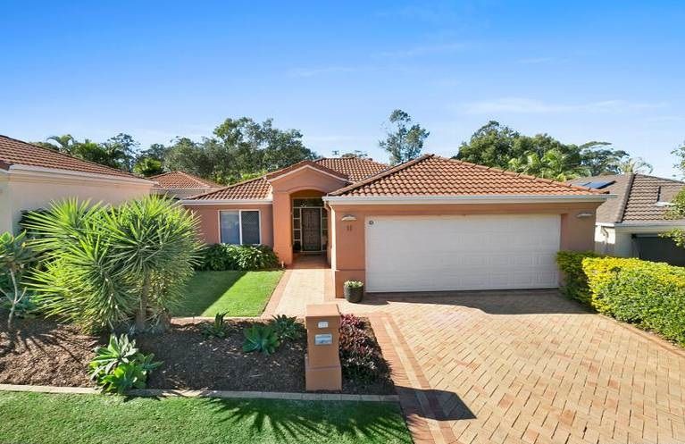 11 Abby Crescent, Ashmore, QLD 4214