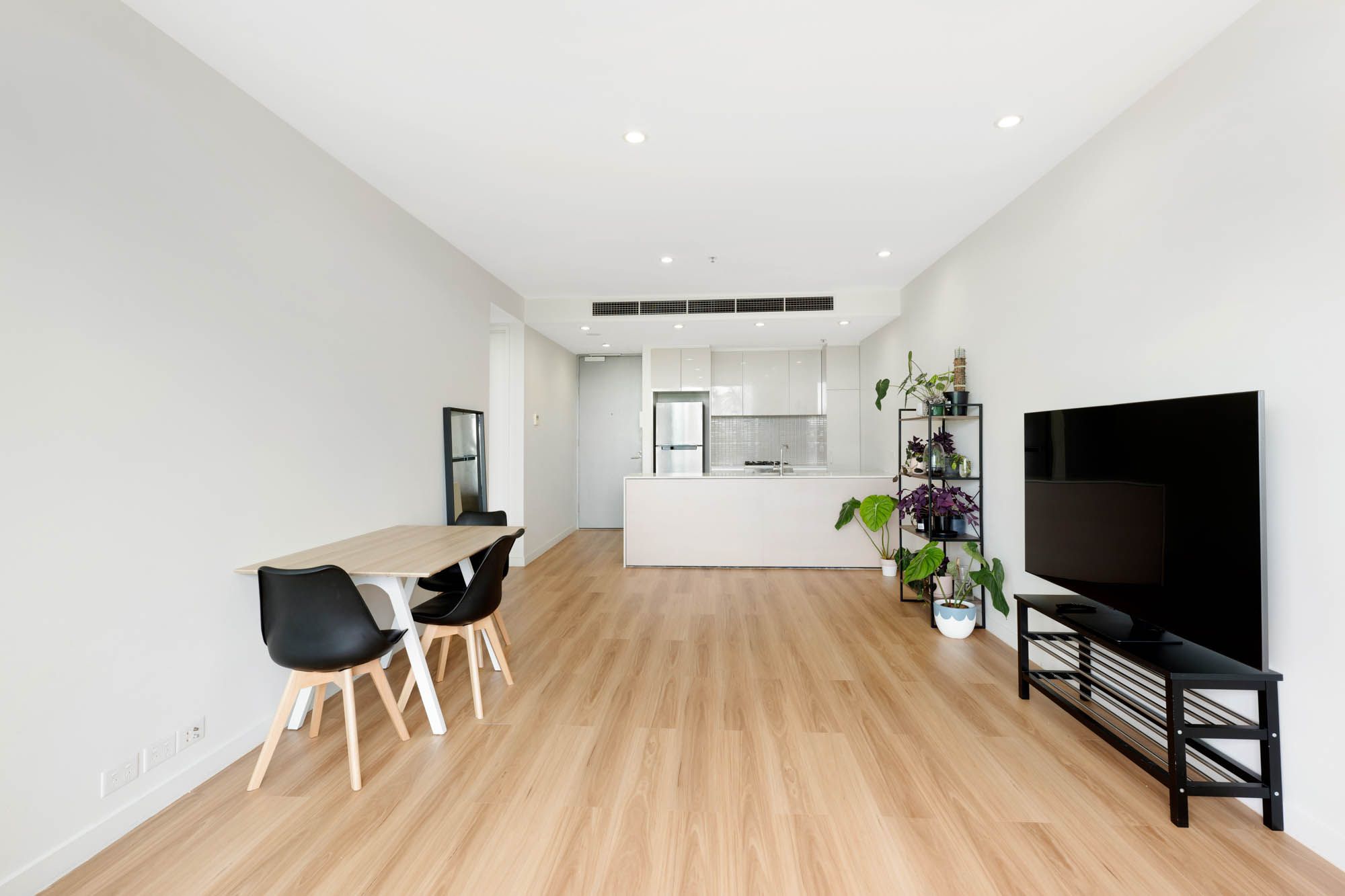 210/70 Queens Road, Melbourne, VIC 3004