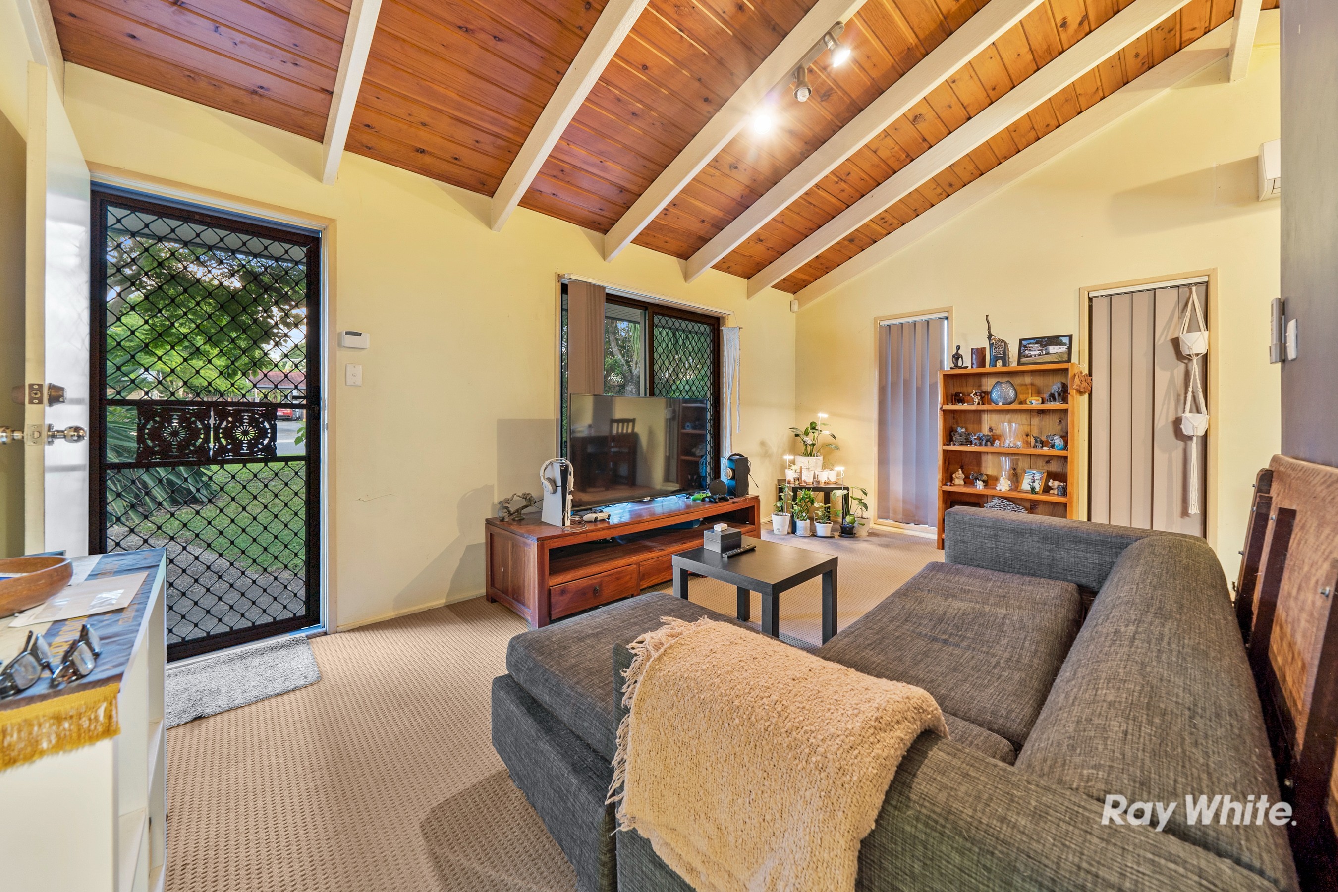 43 Carinya Street, Crestmead, QLD 4132
