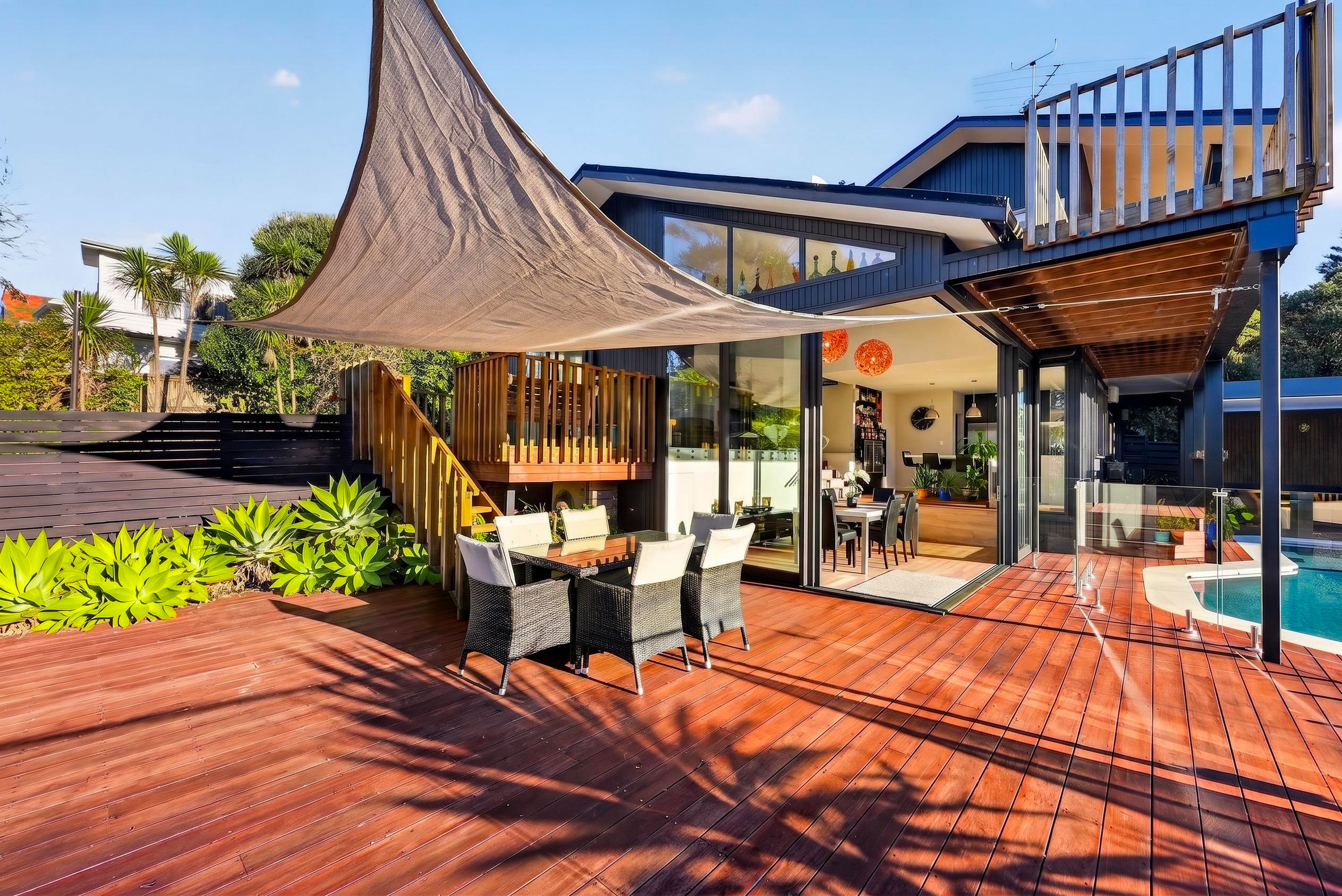 8 Aberdeen Road, Campbells Bay, North Shore City