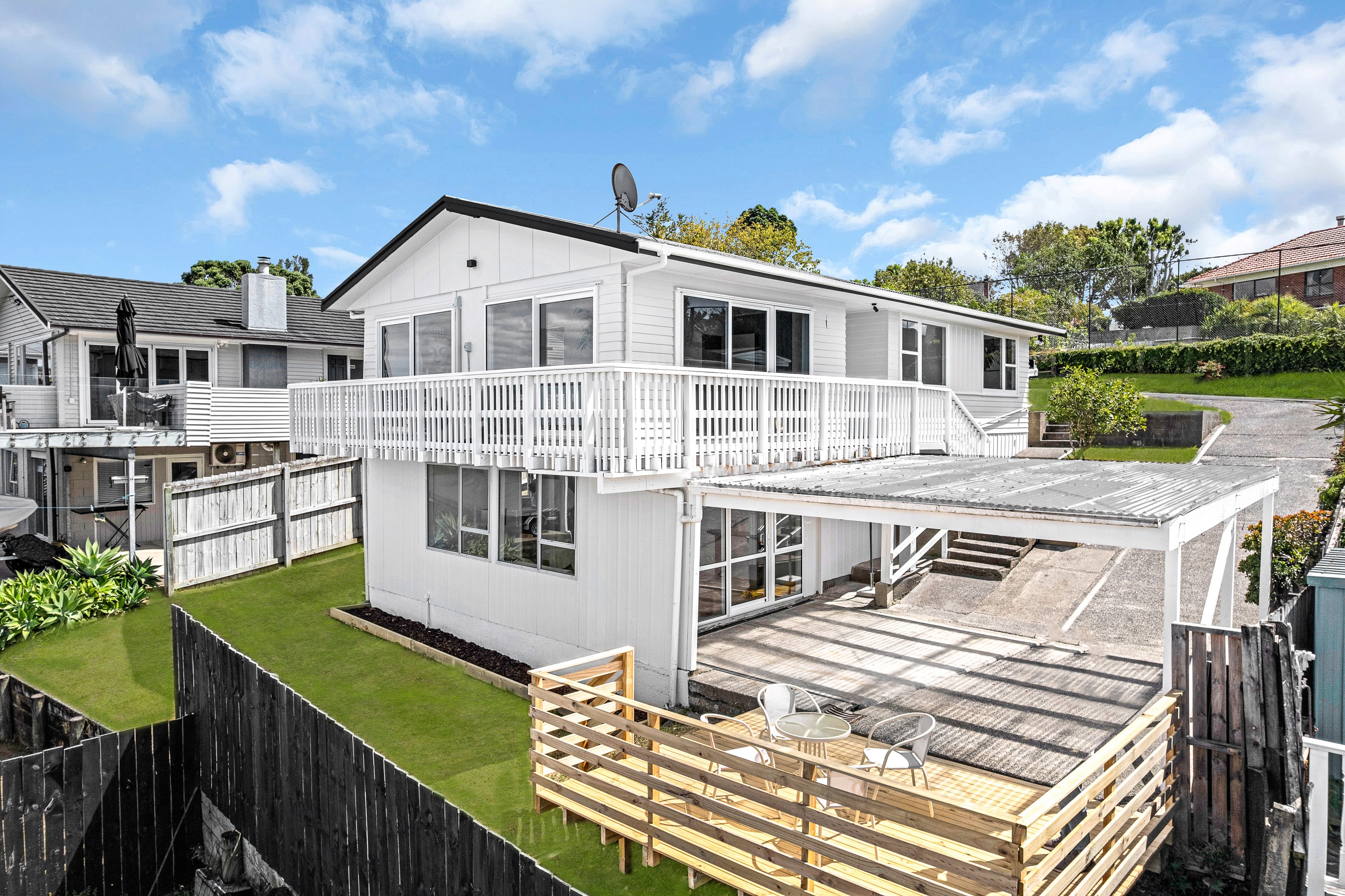 9 Colmar Road, Mellons Bay, Manukau City