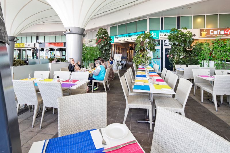 commercial-retail-property-sold-labrador-qld-6-300-marine-parade