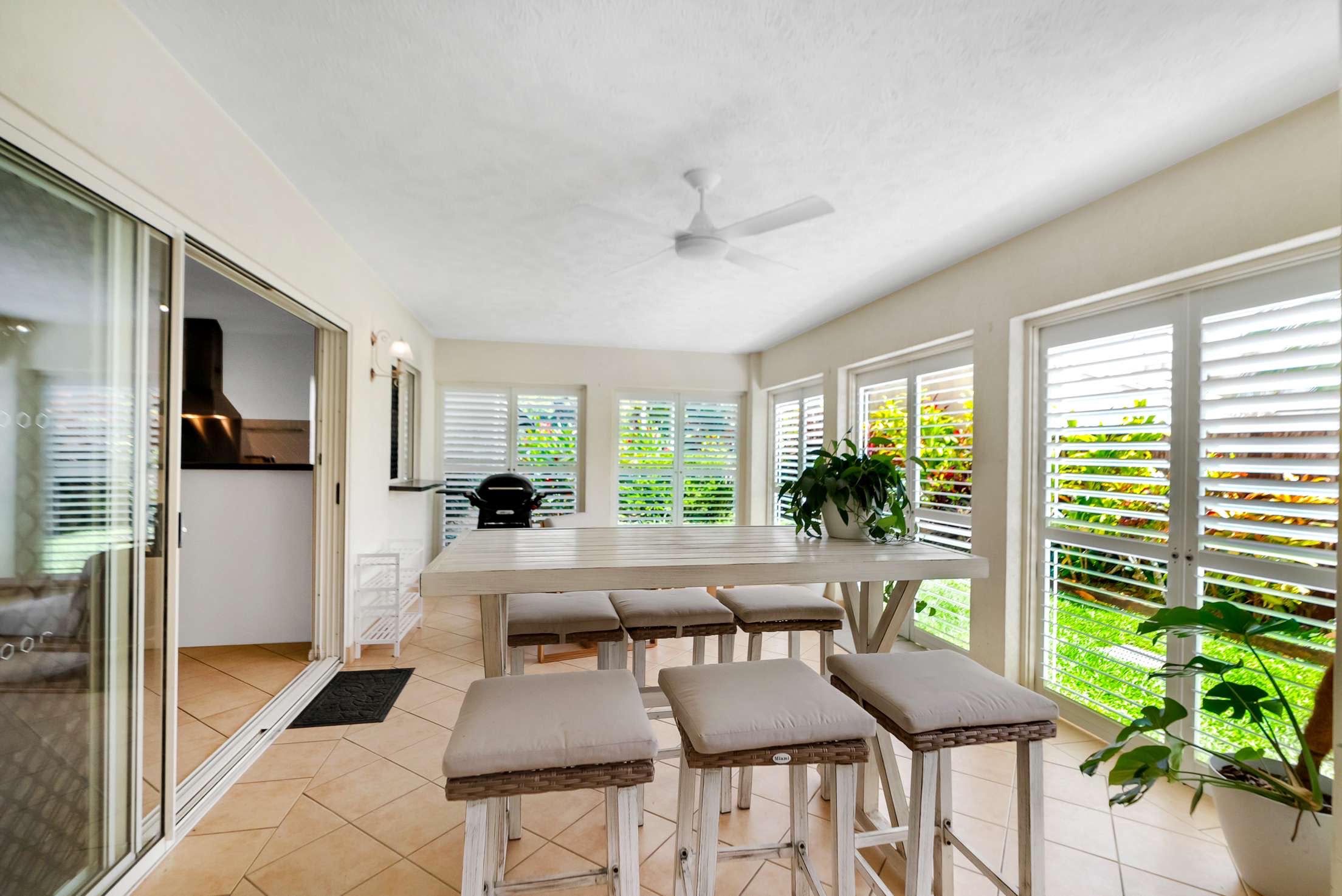 303/2-10 Greenslopes Street — photo 20 of 23