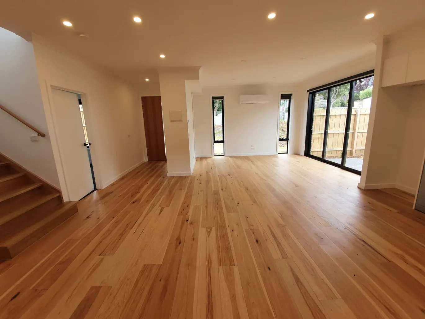 2/12 Beckett Street, Chadstone, VIC 3148