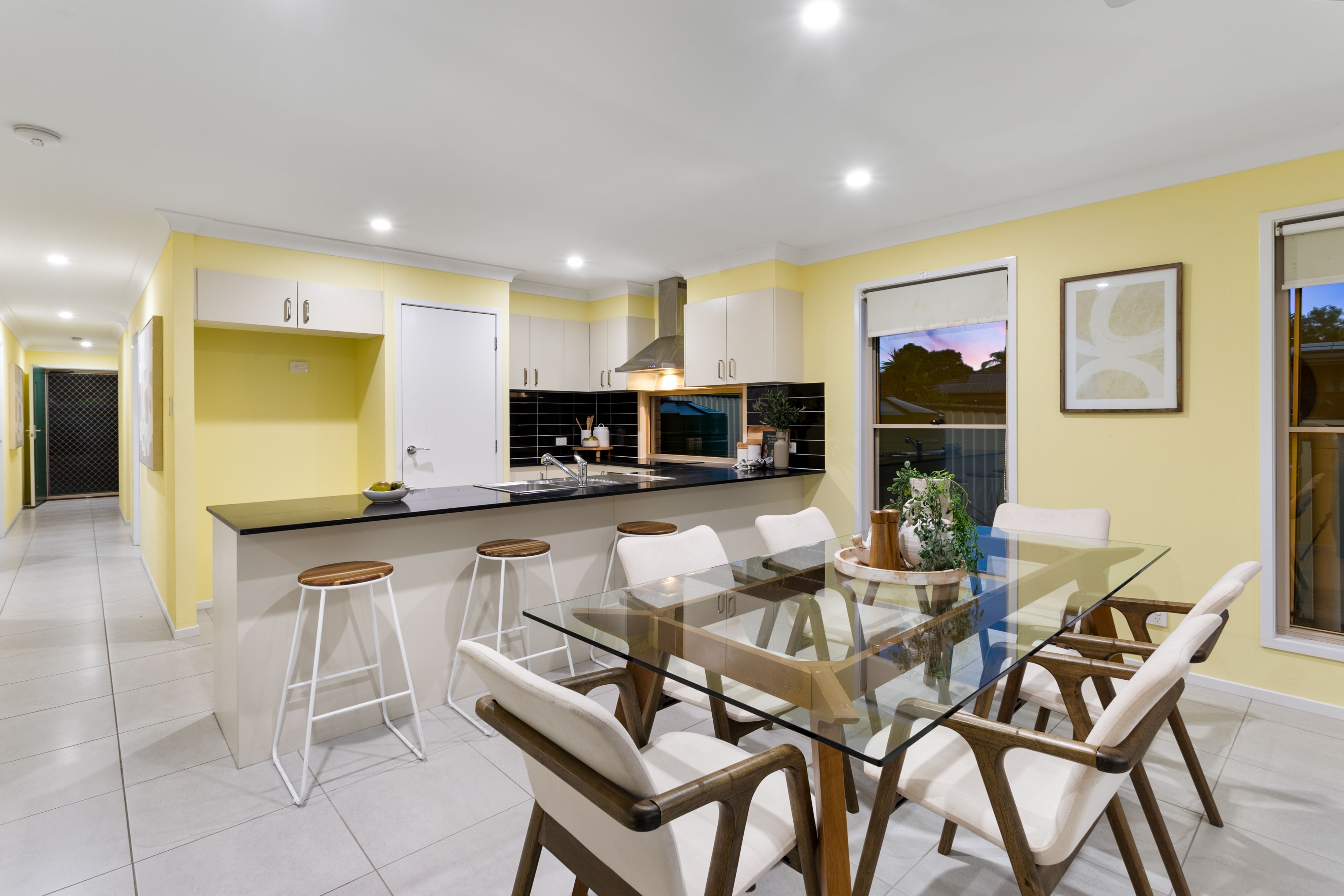 27 Arunga Street, Petrie, QLD 4502