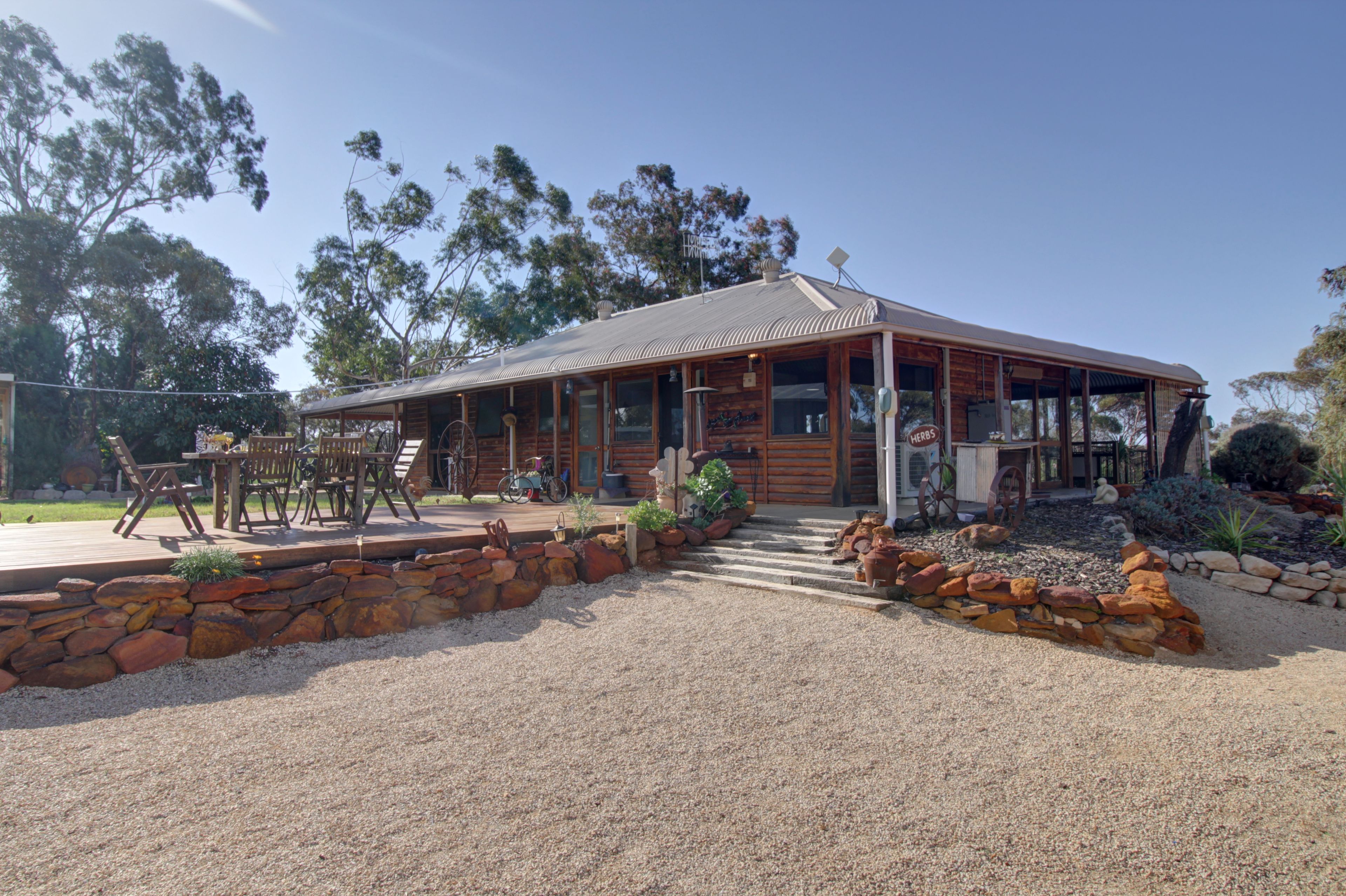 19042A Sturt Highway, Monash SA 5342