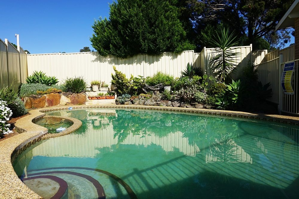 32 Lawn Avenue, Bradbury, NSW 2560