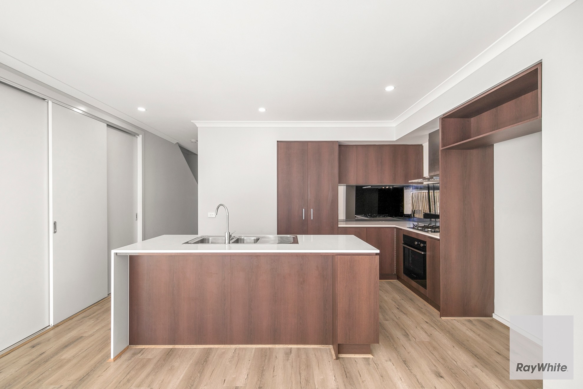 118 Merindah Boulevard, DEANSIDE, VIC 3336