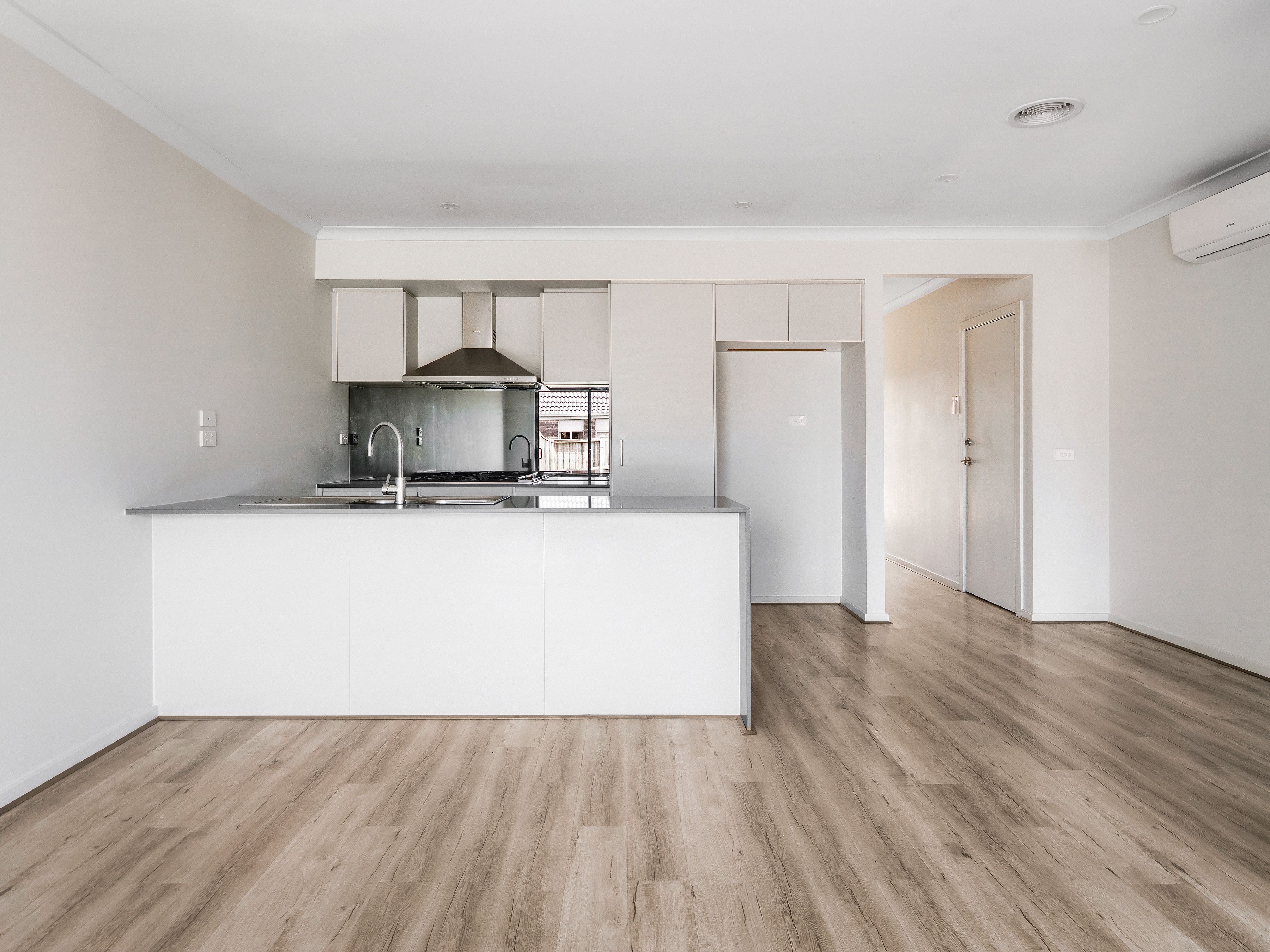 28 Bowler Avenue — photo 5 of 20
