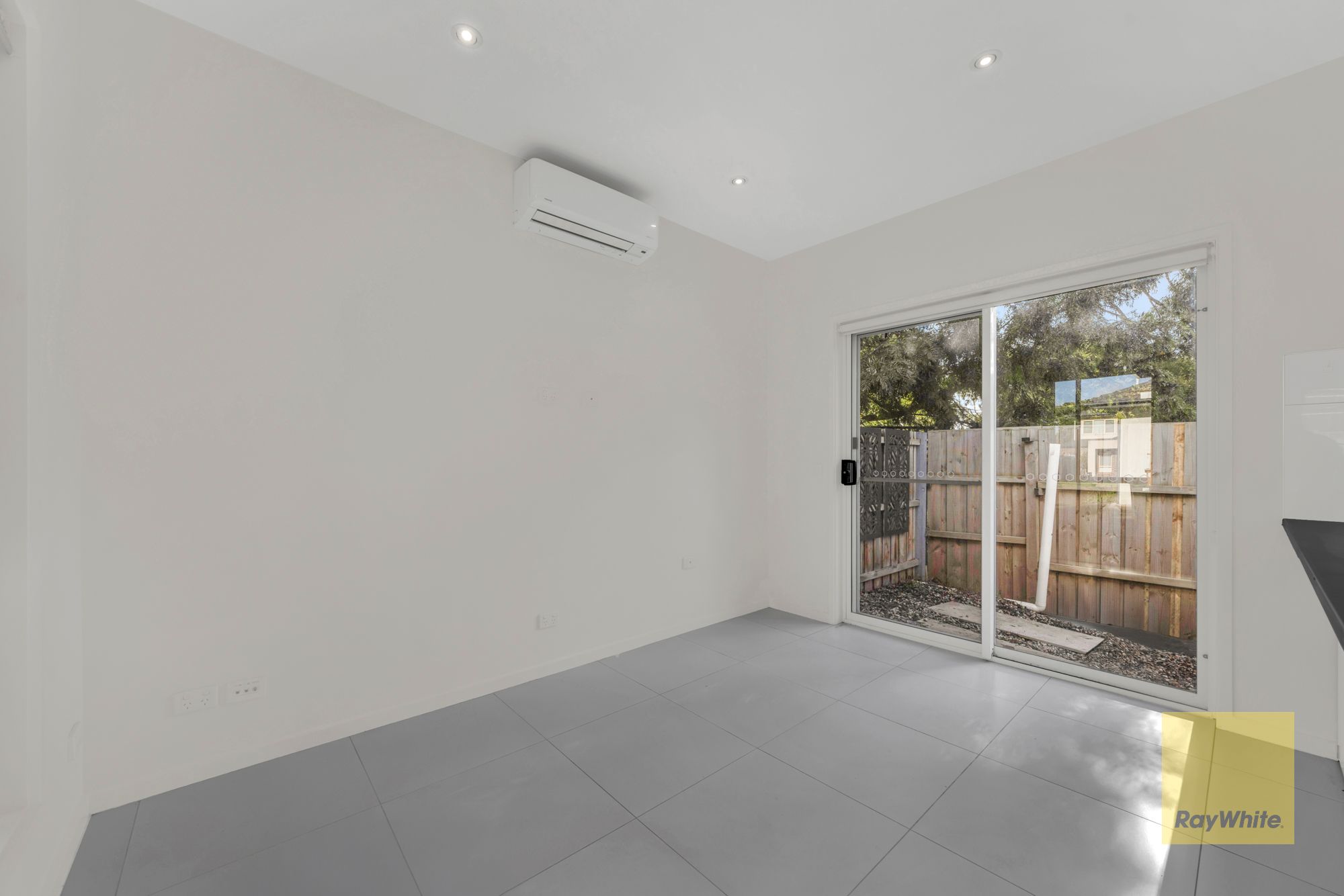 2/4 Ulm Street, Laverton, VIC 3028