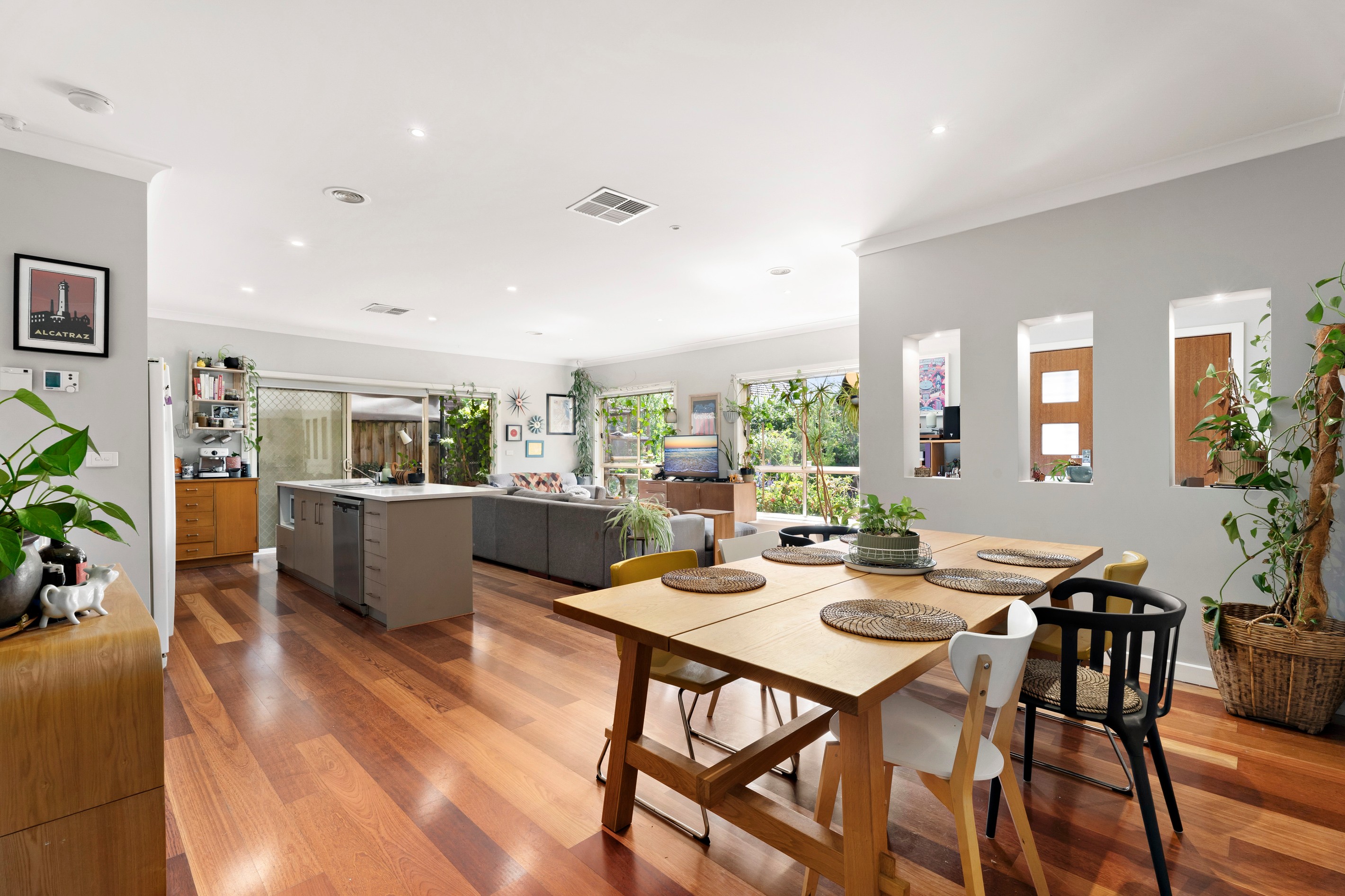 2/13 Hall Street, Sunshine West, VIC 3020