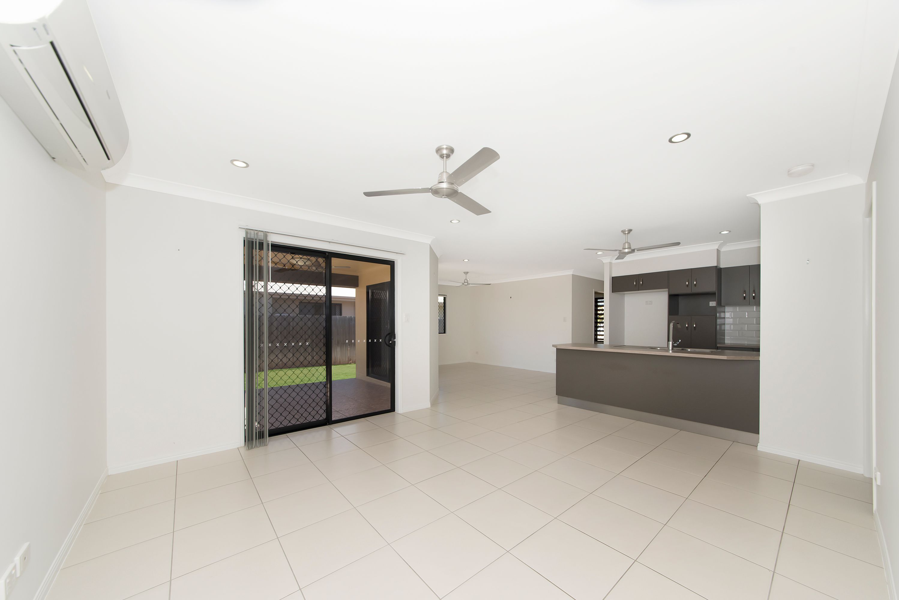 11 Wakeboard Circuit, Kelso, QLD 4815