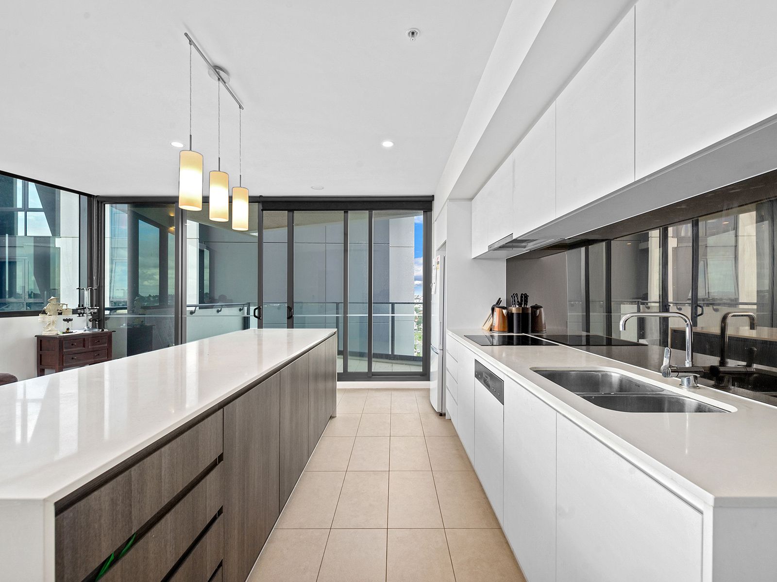 11110/300 Old Cleveland Road, Coorparoo, QLD 4151