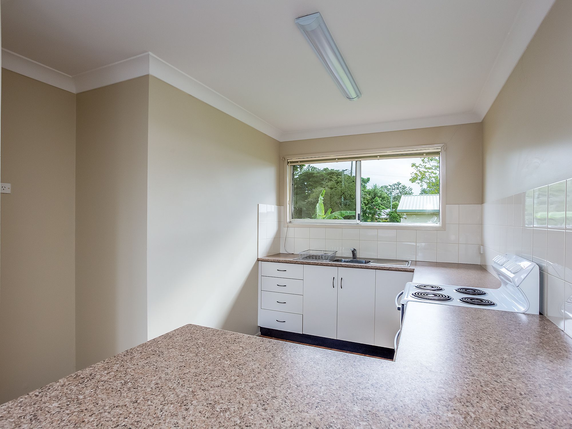 2/4 Araluen Terrace, Monkland, QLD 4570