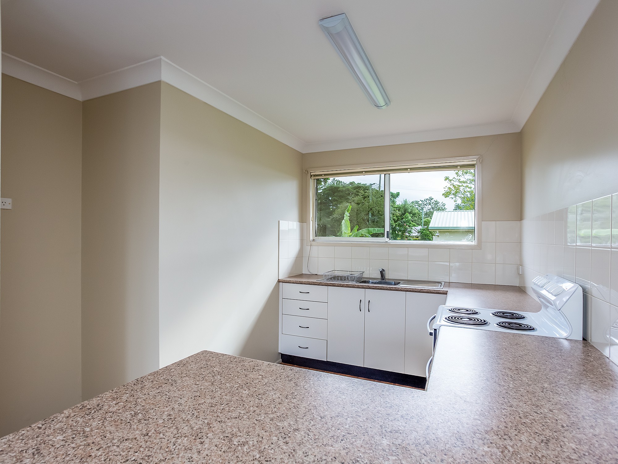 2/4 Araluen Terrace, Monkland, QLD 4570