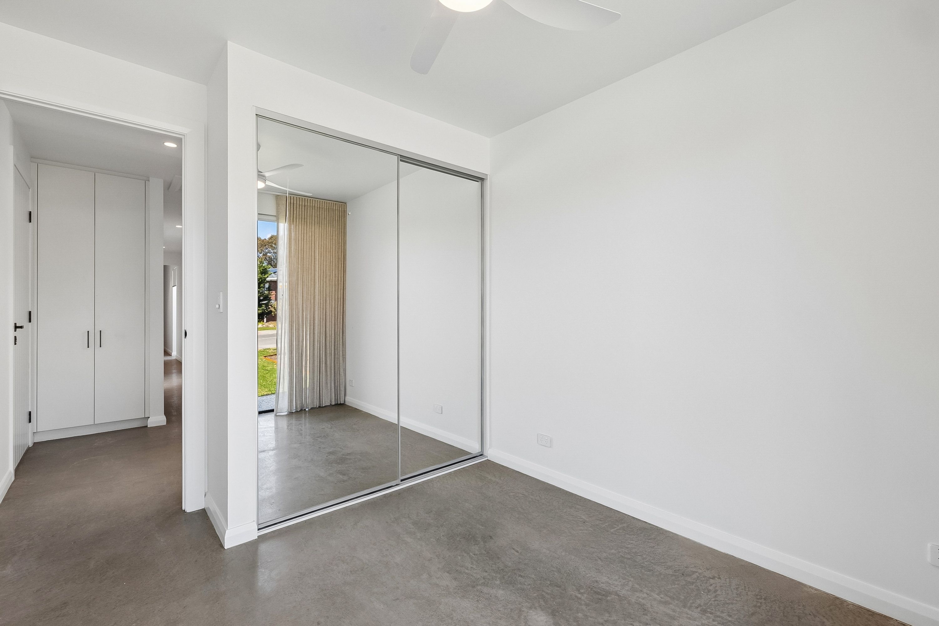 15B Toovis Avenue — photo 7 of 10