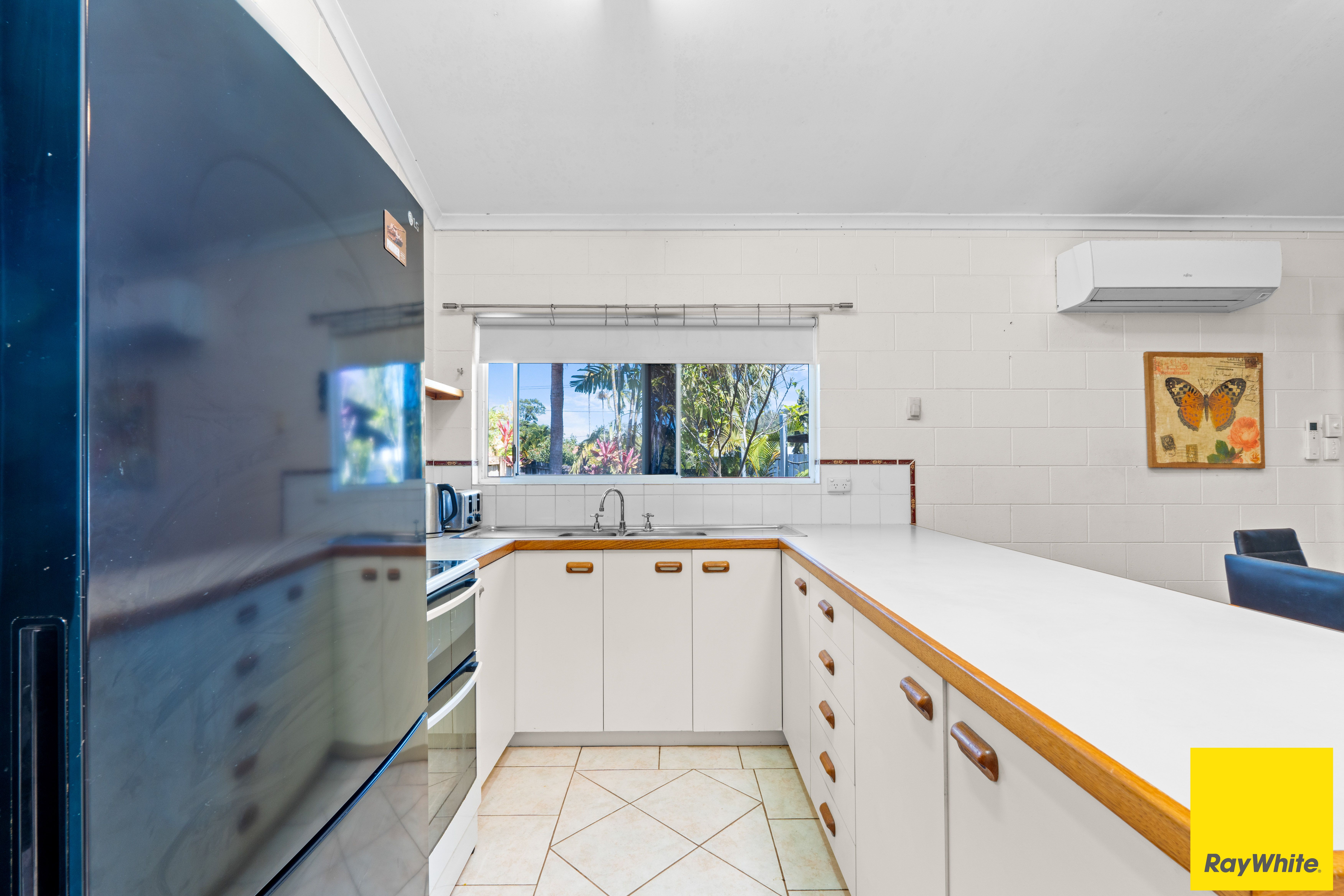 1/3-4 Holden Close, Whitfield, QLD 4870