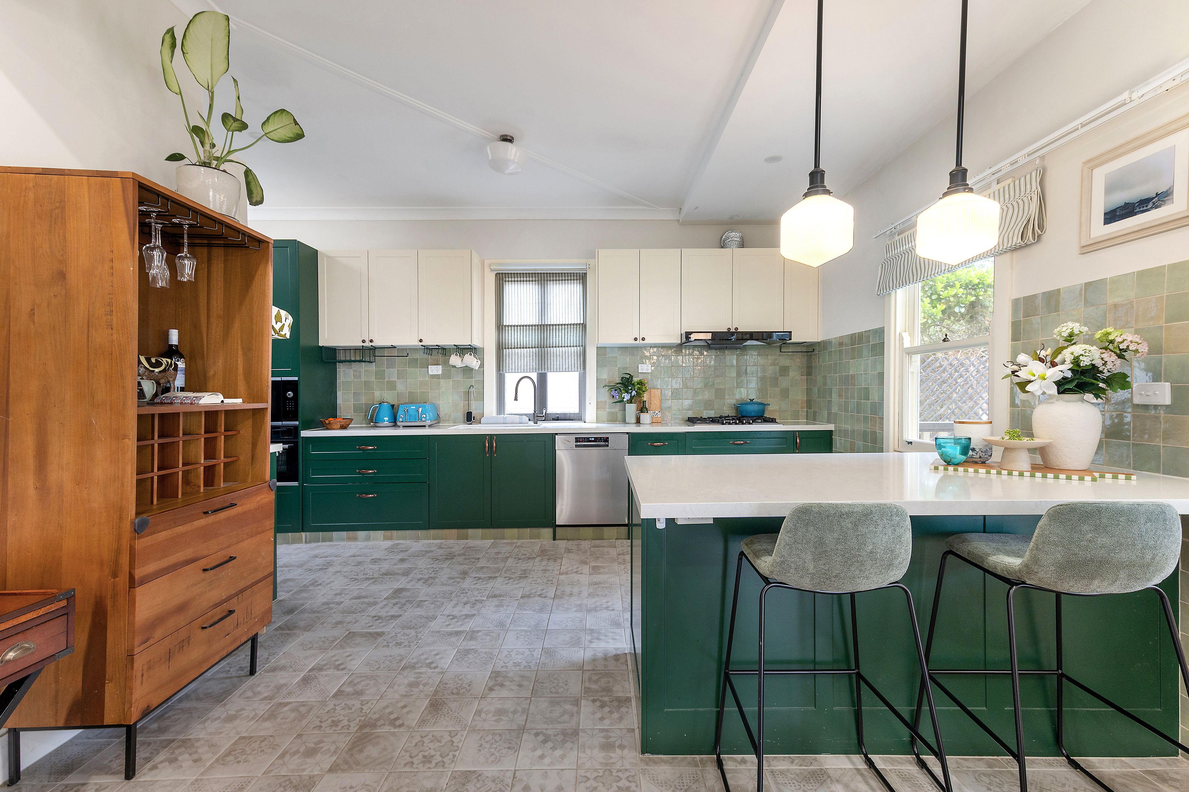 28 Grosvenor Street — photo 5 of 12