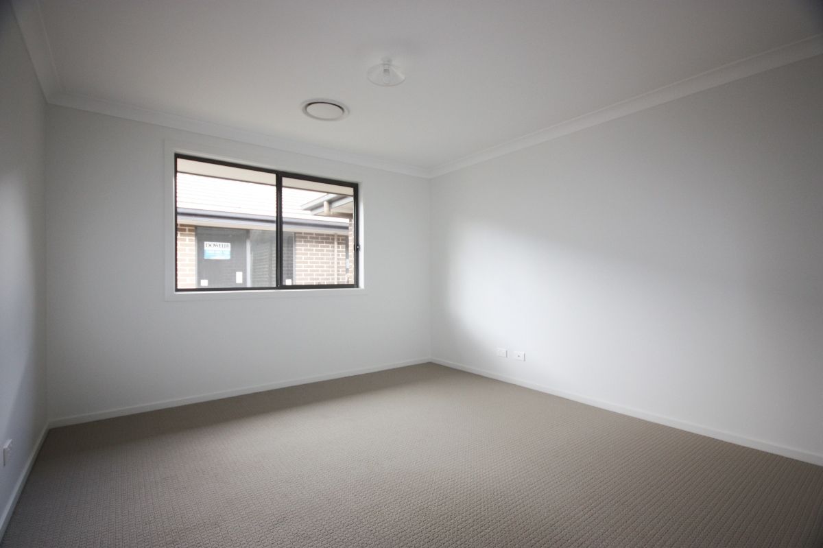 18 Millman Street, Spring Farm, NSW 2570