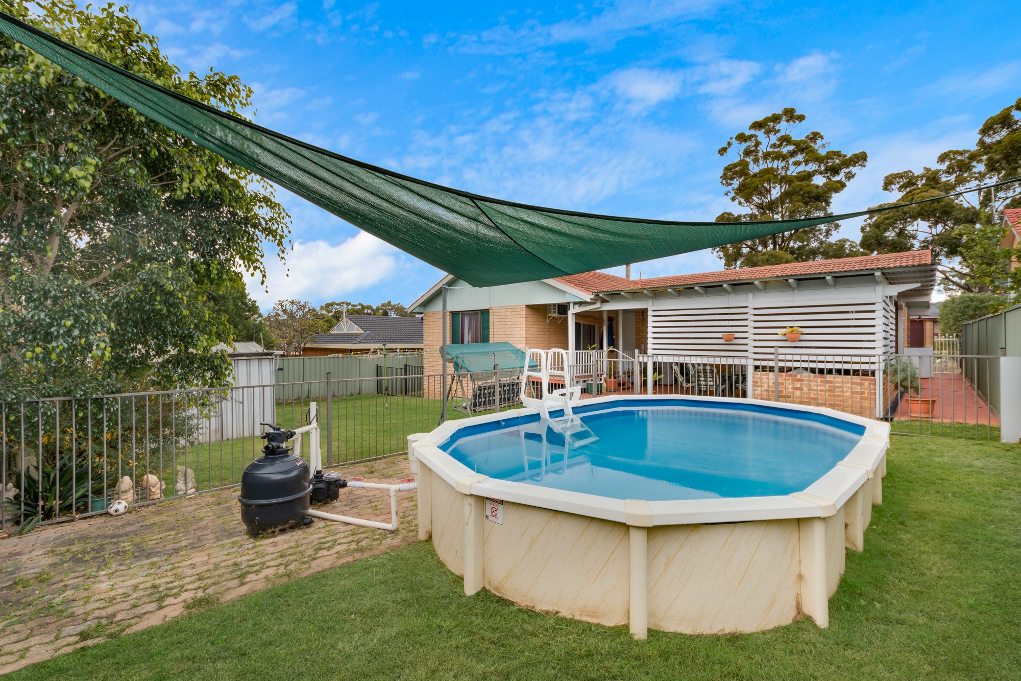 9 Warrina Road, Bradbury, NSW 2560
