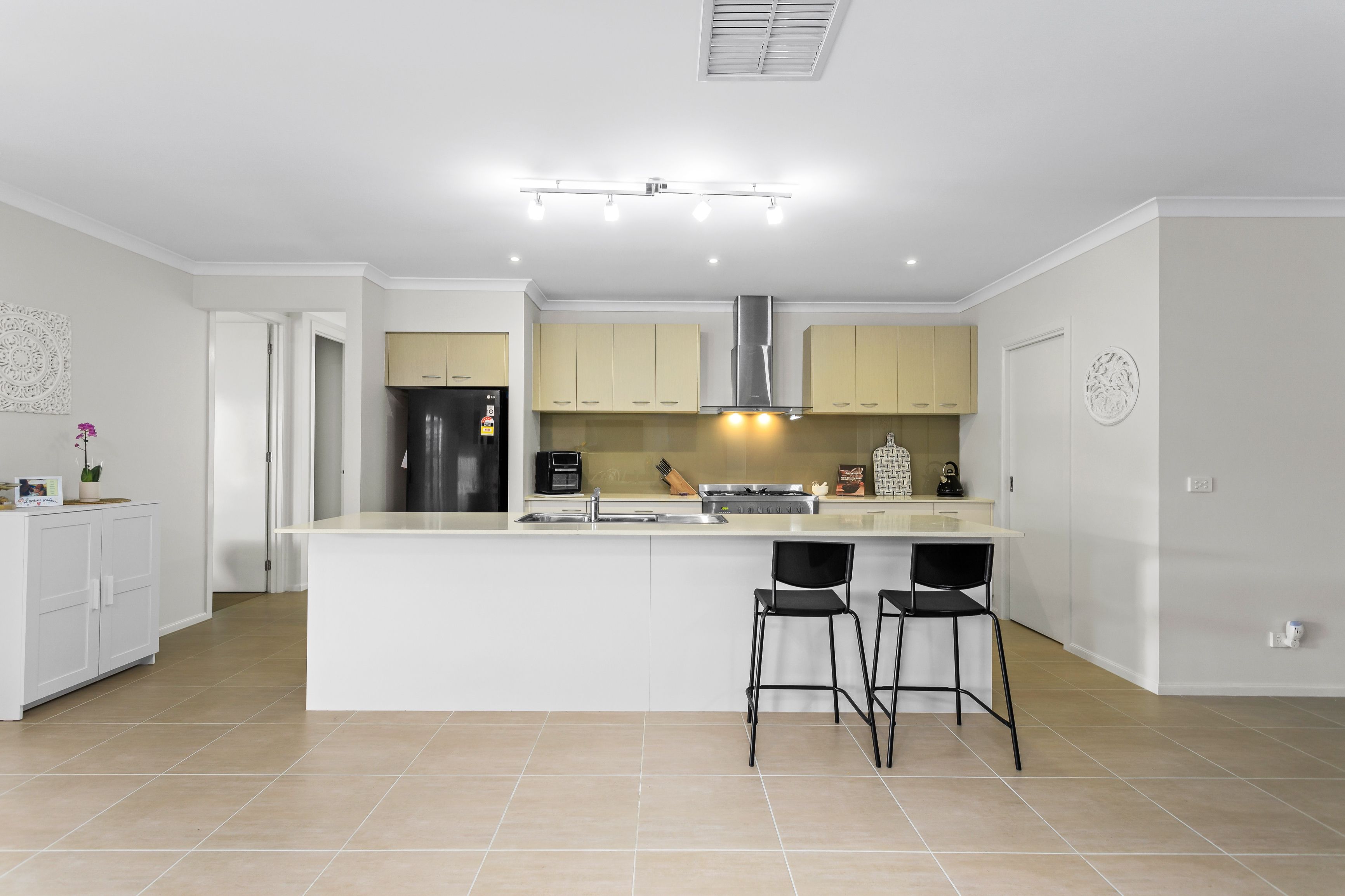 5 Roebuck Street, South Morang, VIC 3752