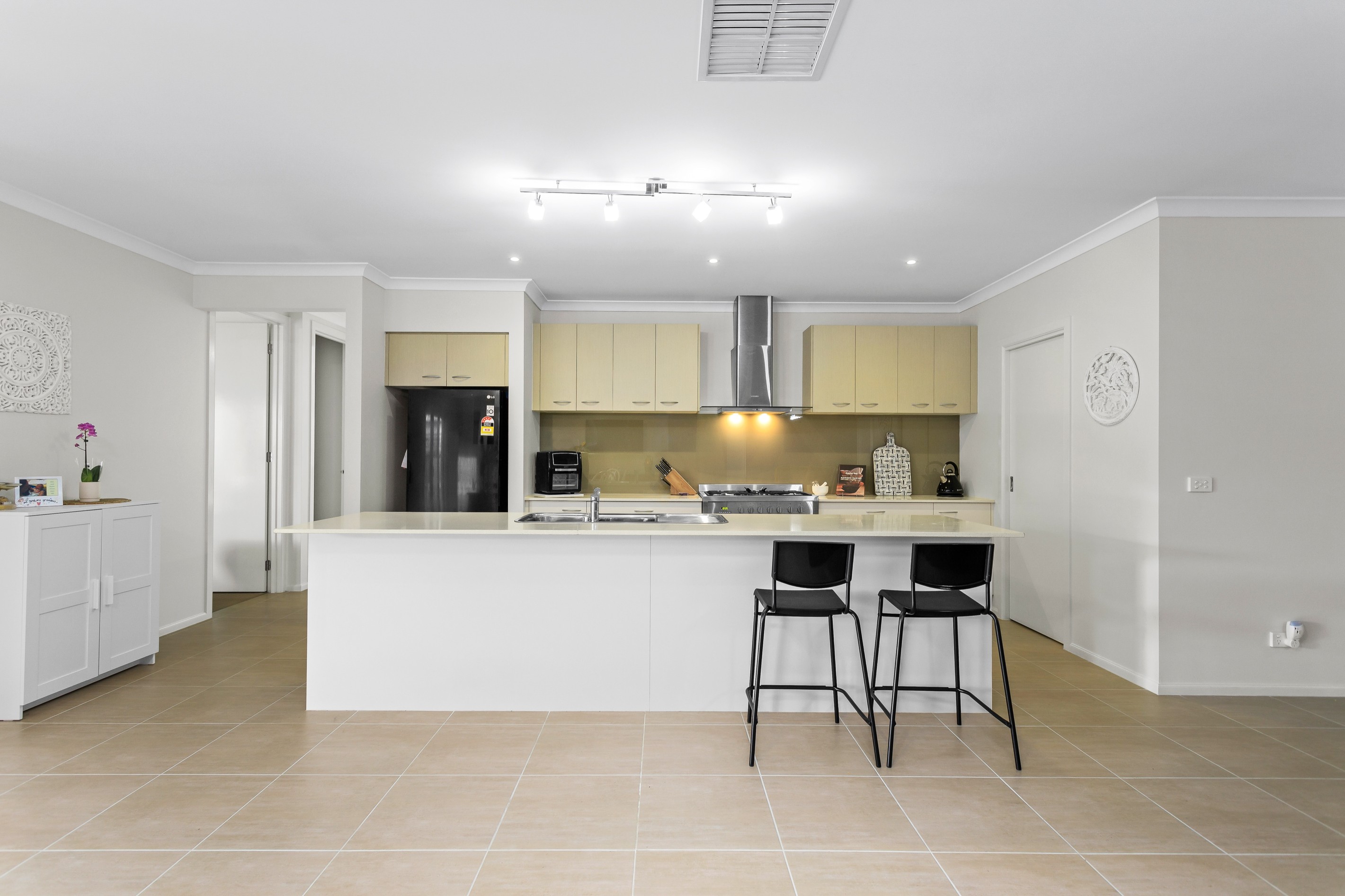 5 Roebuck Street, South Morang, VIC 3752