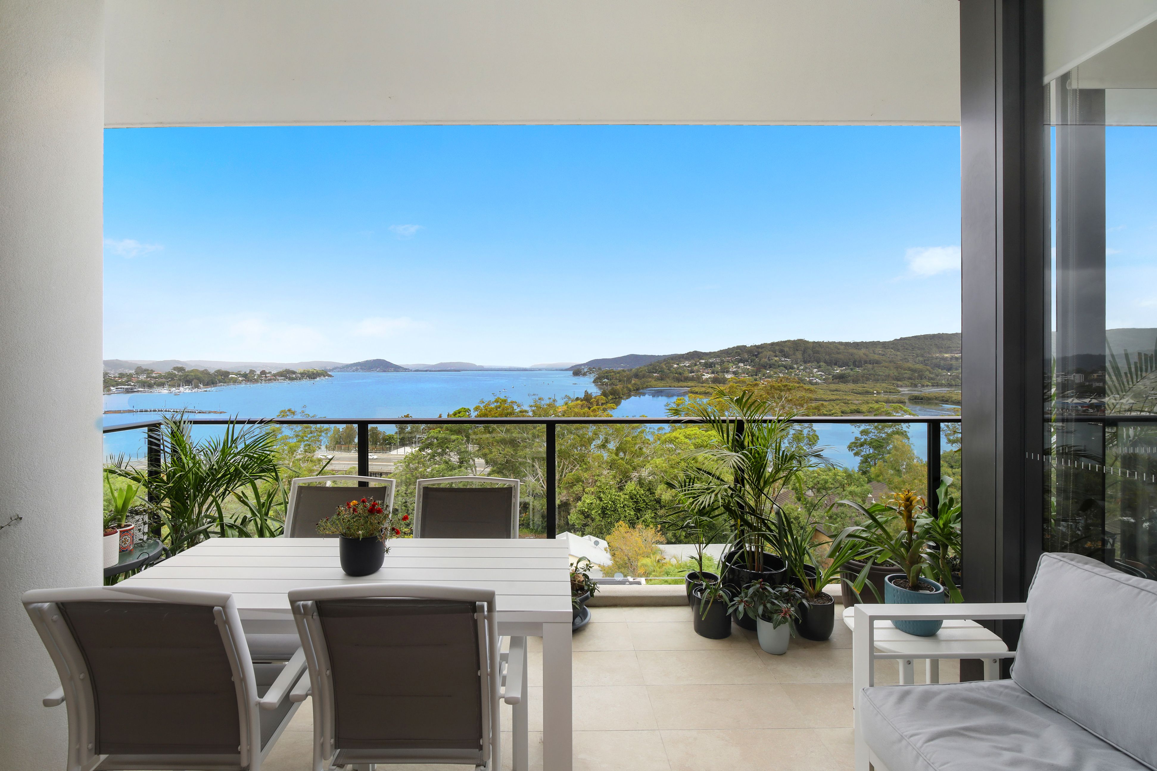8 St George Street, Gosford NSW 2250