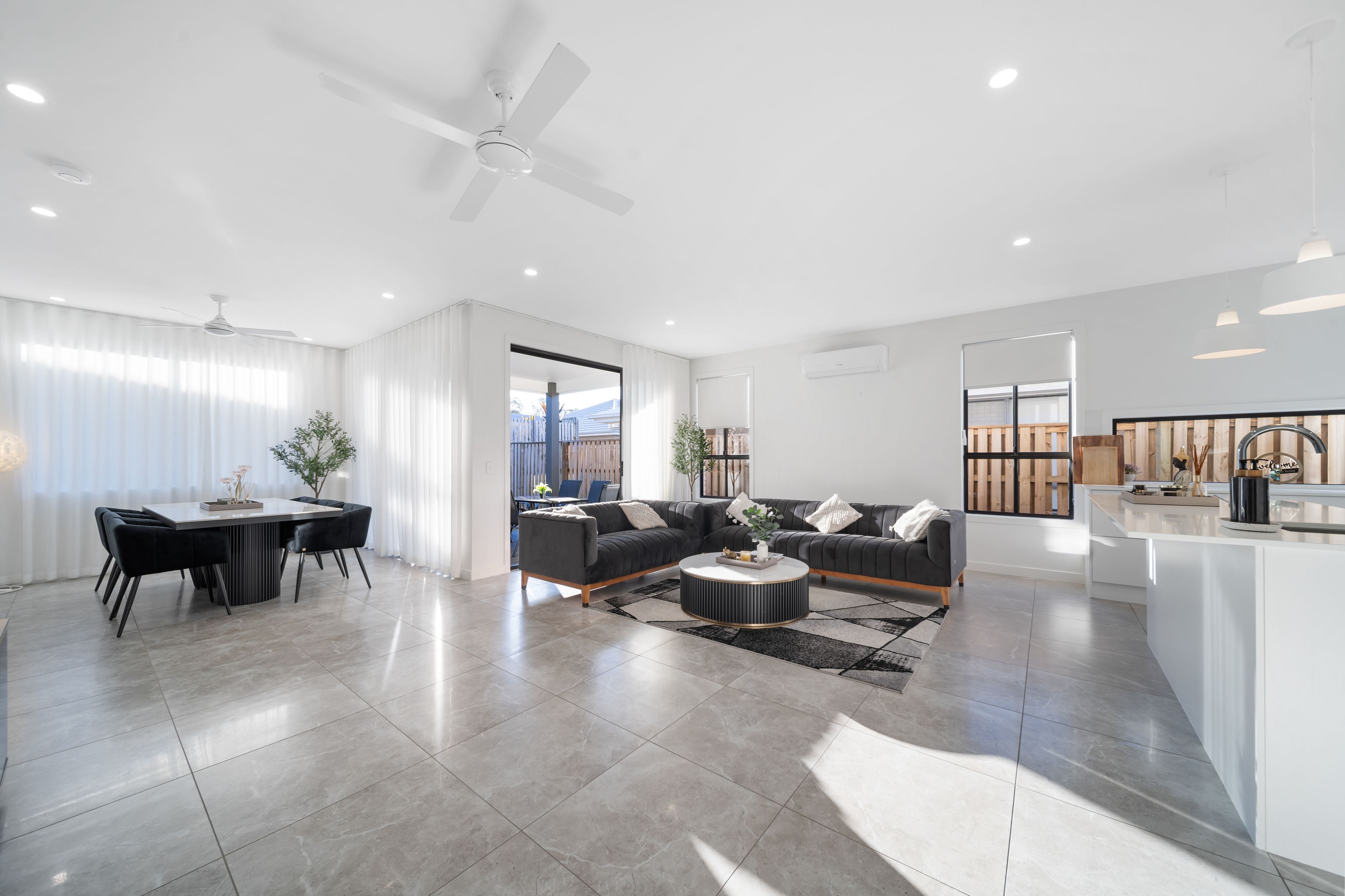 4 Aspen Circuit, Logan Reserve, QLD 4133