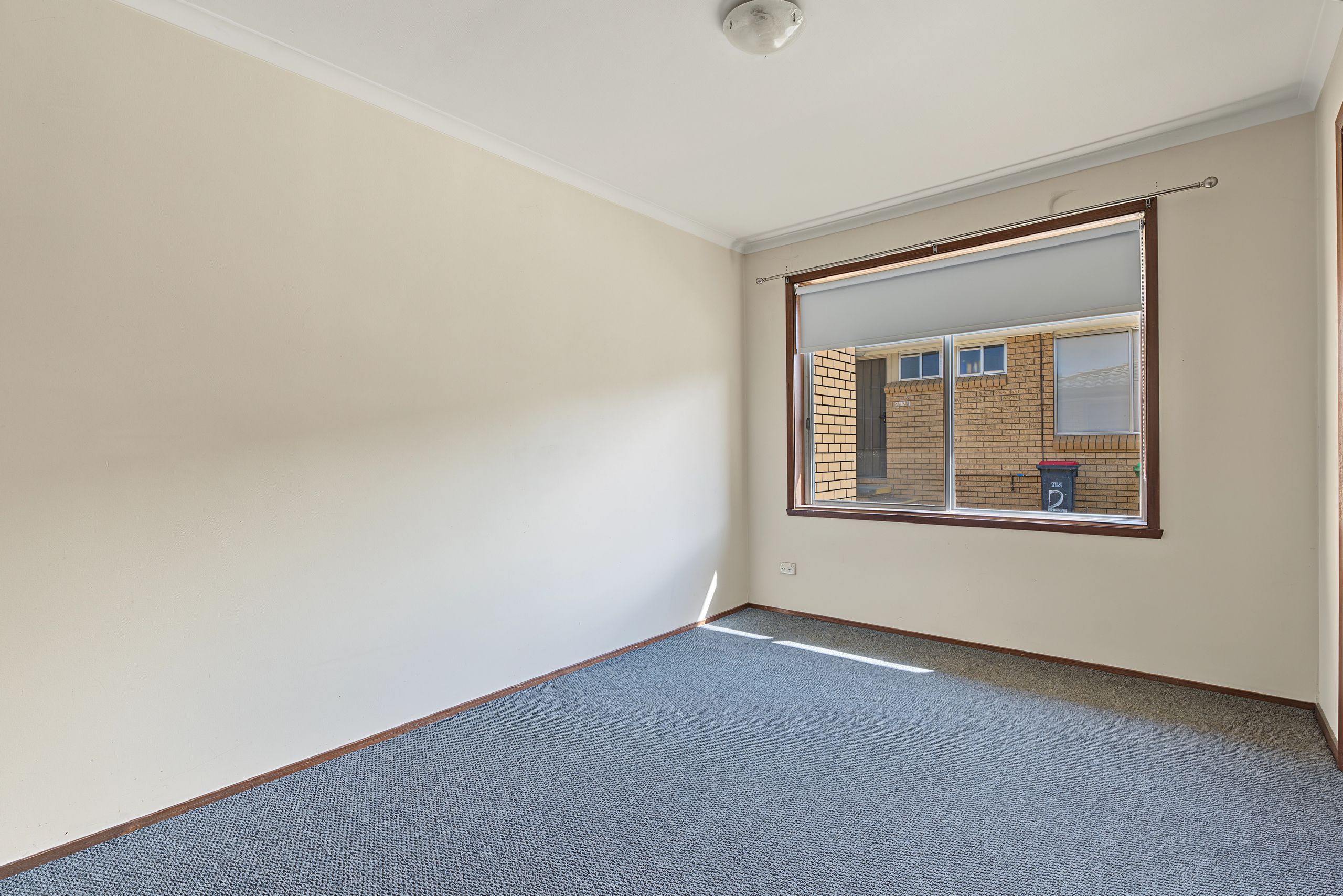 1/720 East Street — photo 3 of 10